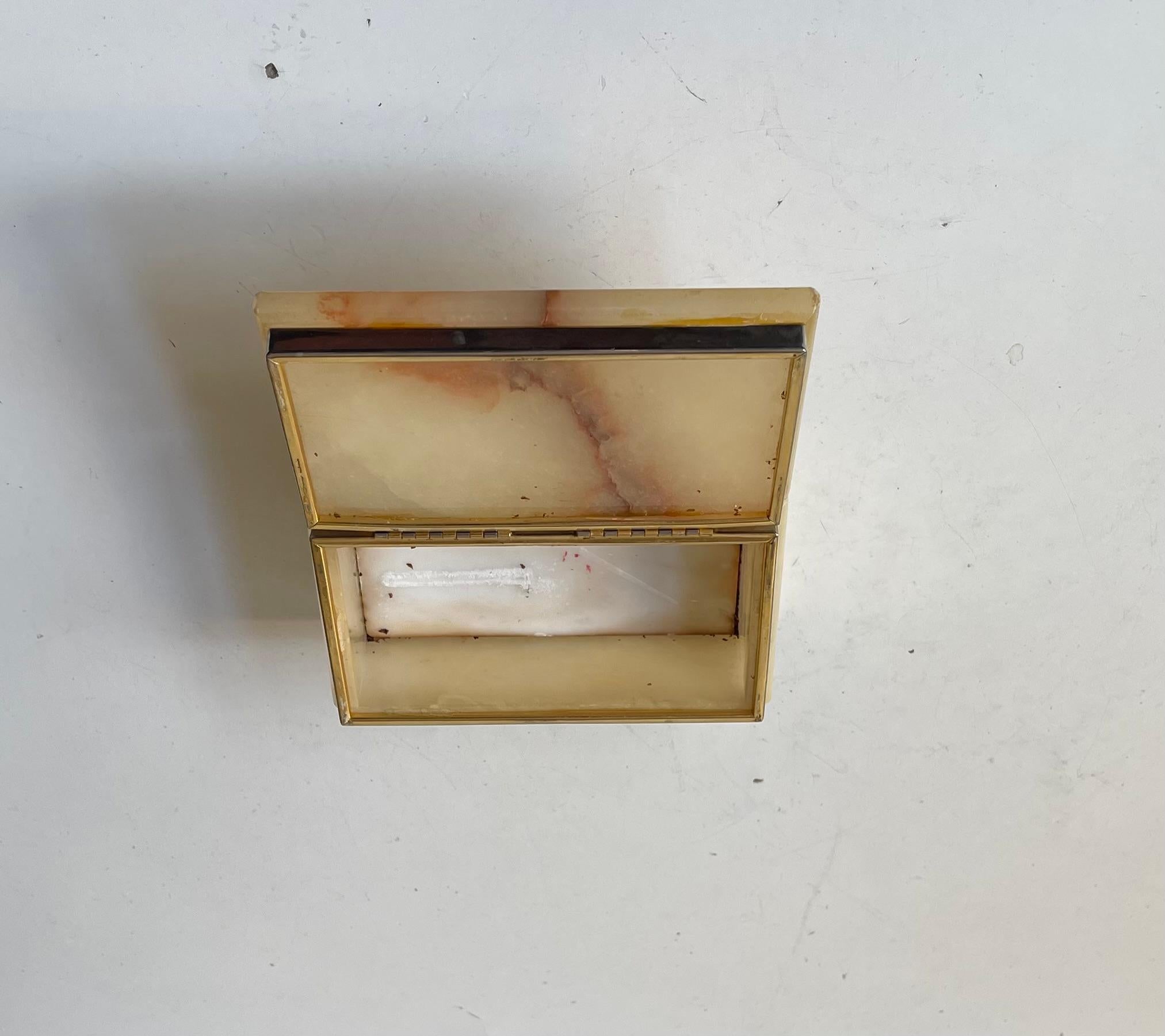 Boîte à bibelots italienne en pierre d'onyx par Romano Bianchi, années 1970 en vente 1