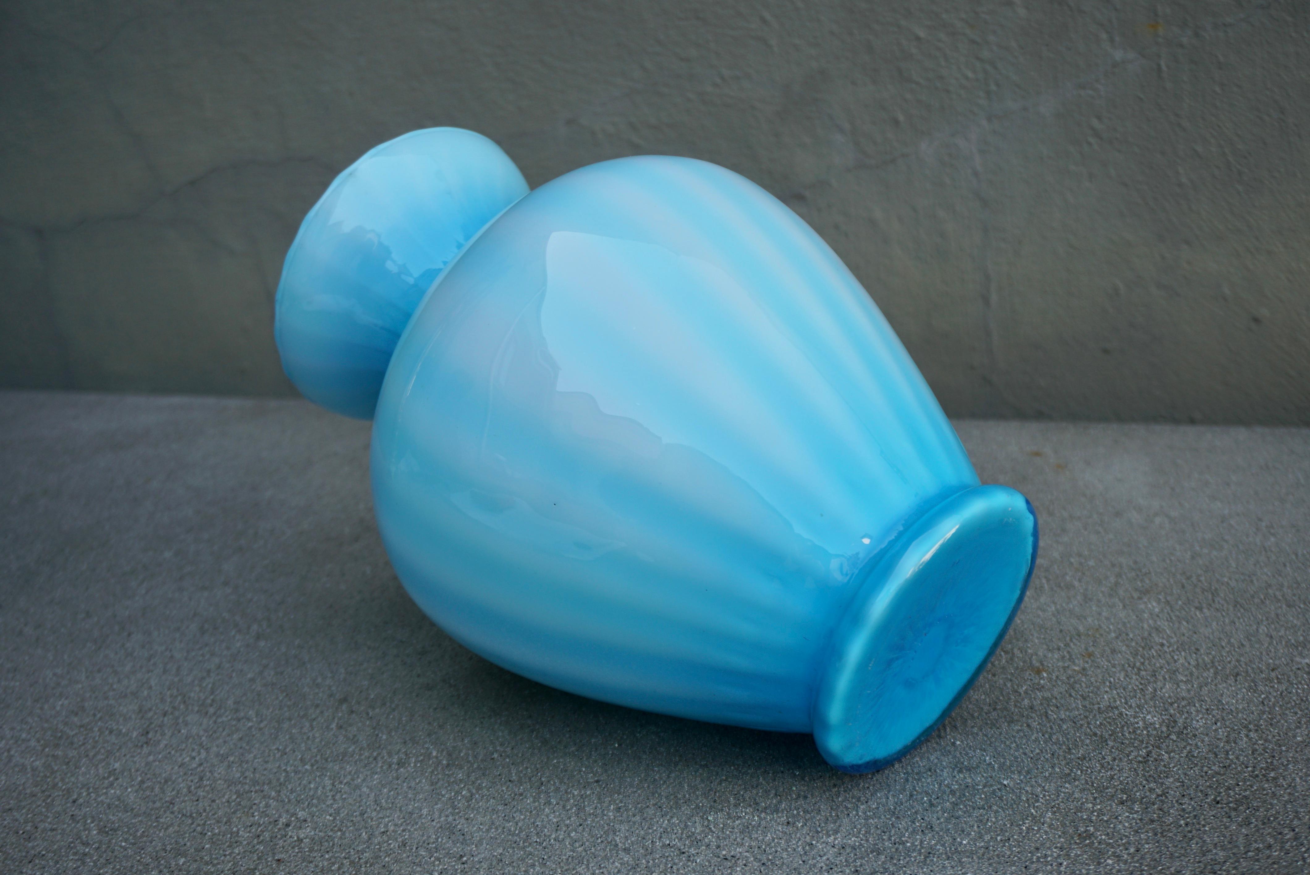 Italian Opal Blue Murano Glass Vase In Good Condition For Sale In Antwerp, BE