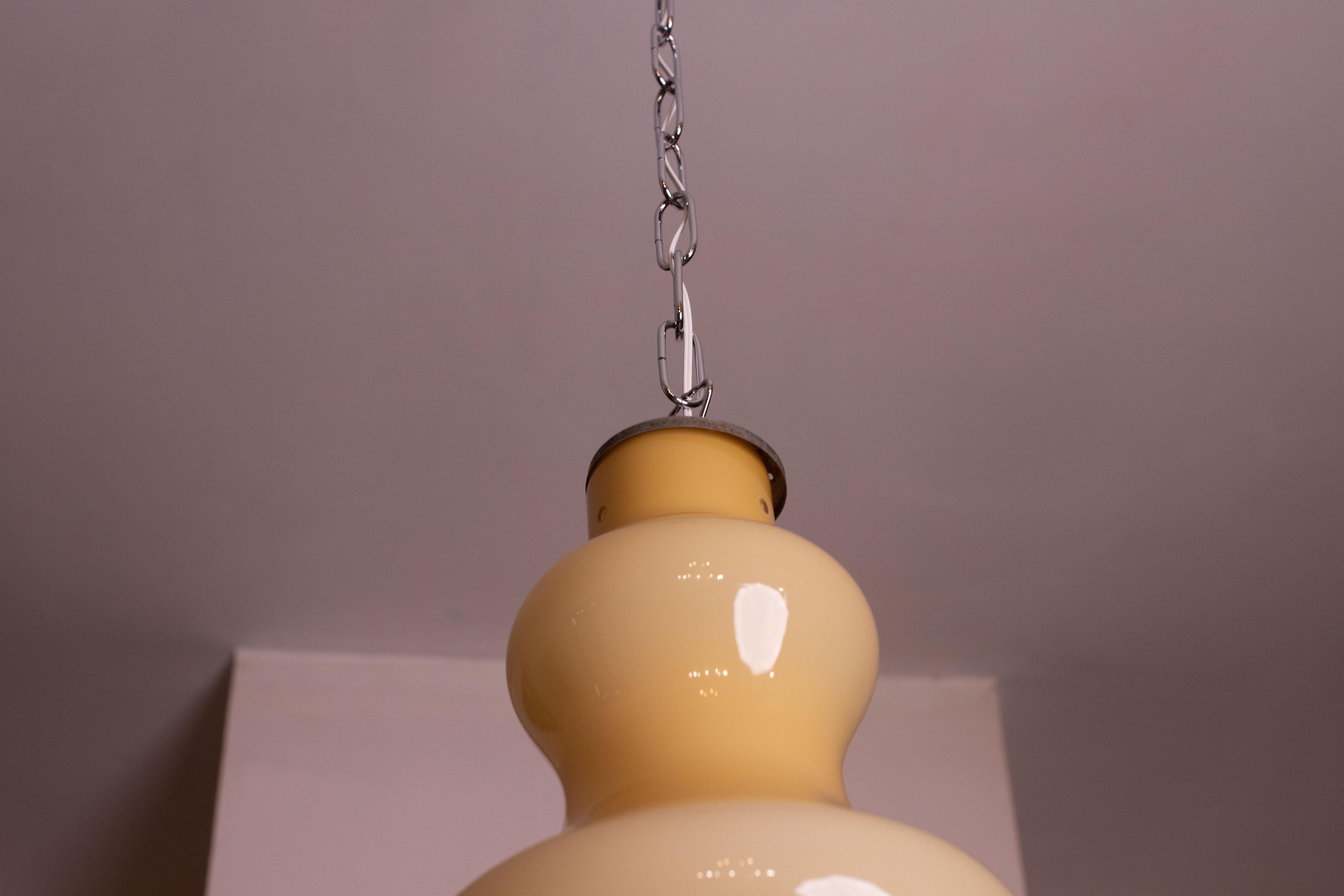 Italian Opal Glass Lamp, 1970s For Sale 5
