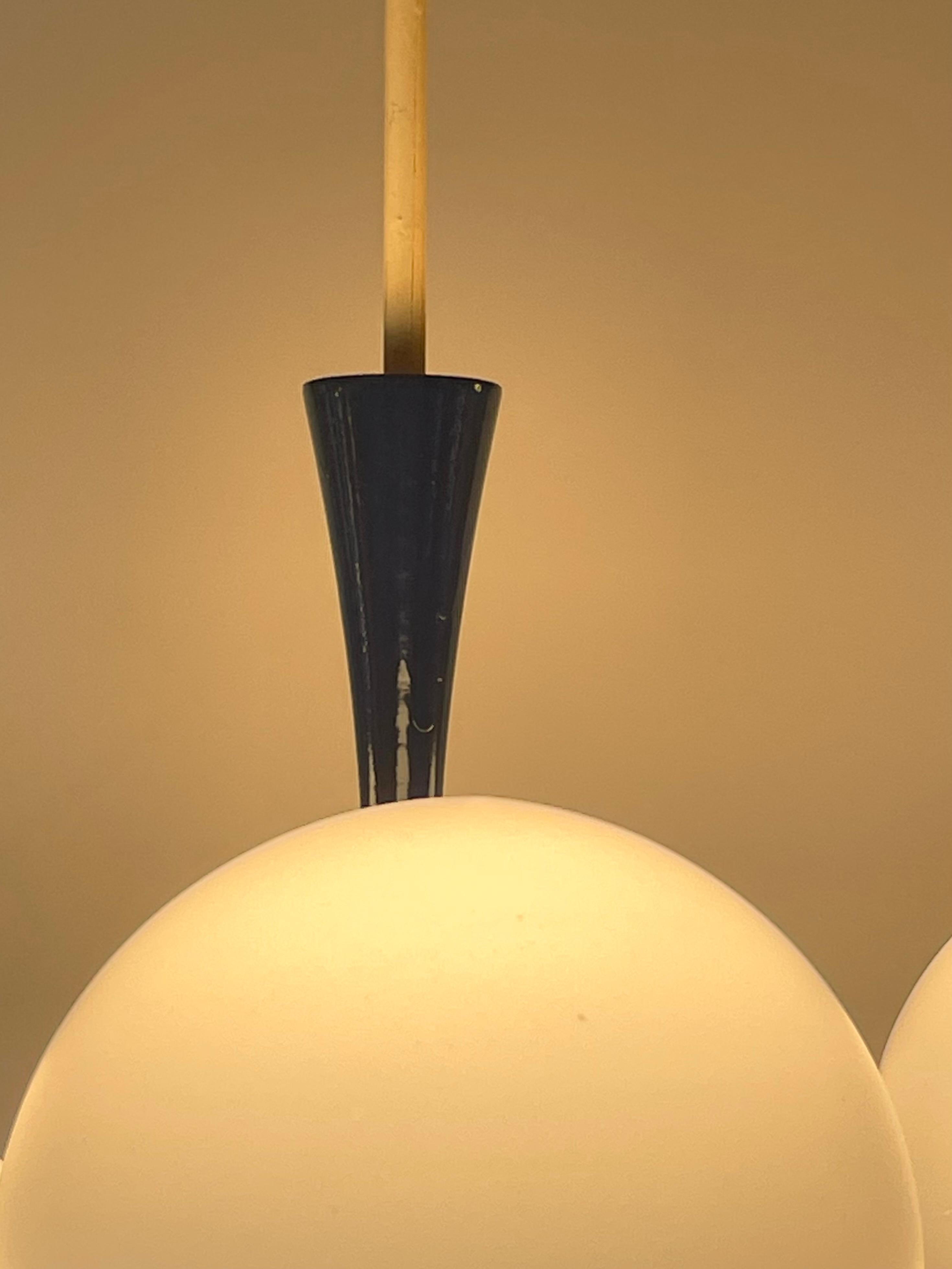 Mid-20th Century Italian Opalin Chandelier, 1950s For Sale