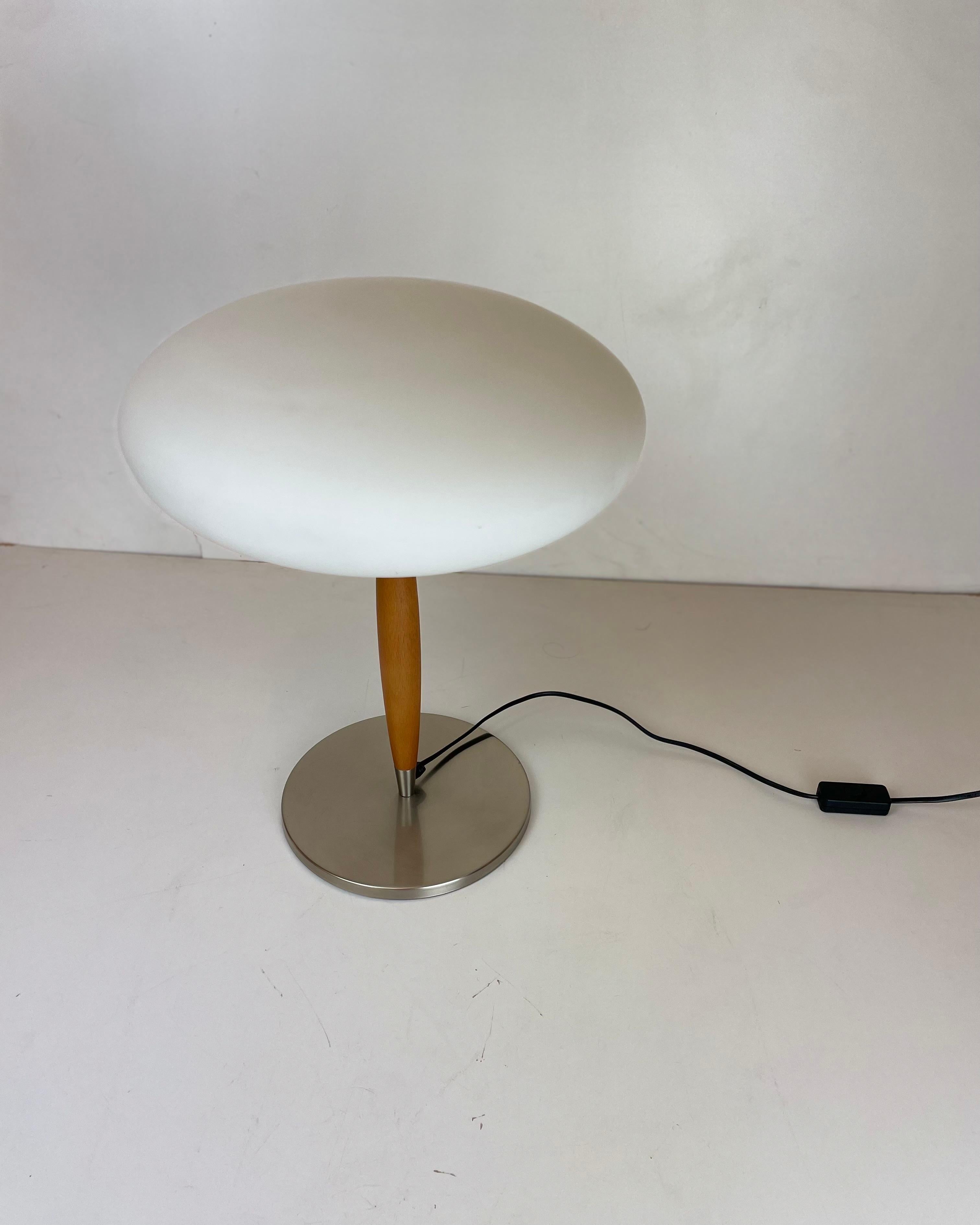 Italian Opaline Table Lamp, 1990s For Sale 3