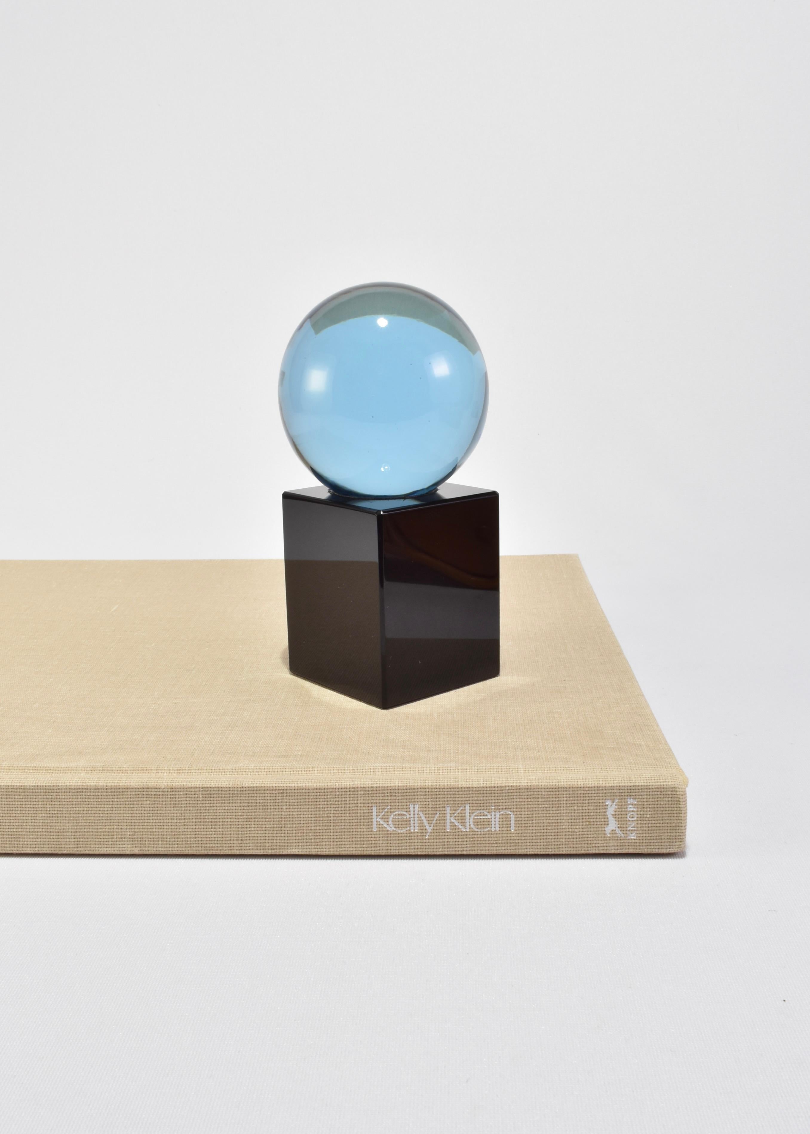 Italian Optical Sphere Sculpture en venta 2