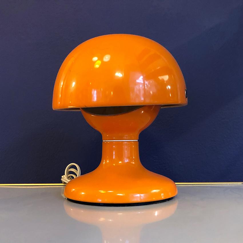 Italian orange metal table lamp Jucker, by Tobia Scarpa for Flos, 1963
Slightly scratched lamp holder but otherwise in very good conditions.
Measures: 18 x 21 H cm.