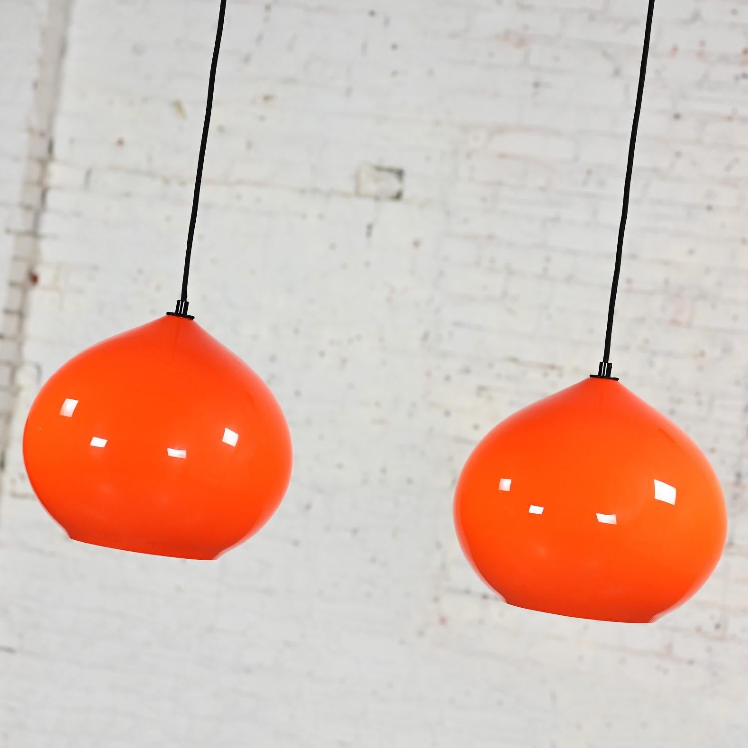 Italienische Pendelleuchten aus orangefarbenem Muranoglas von Alessandro Pianon für Vistosi im Angebot 15