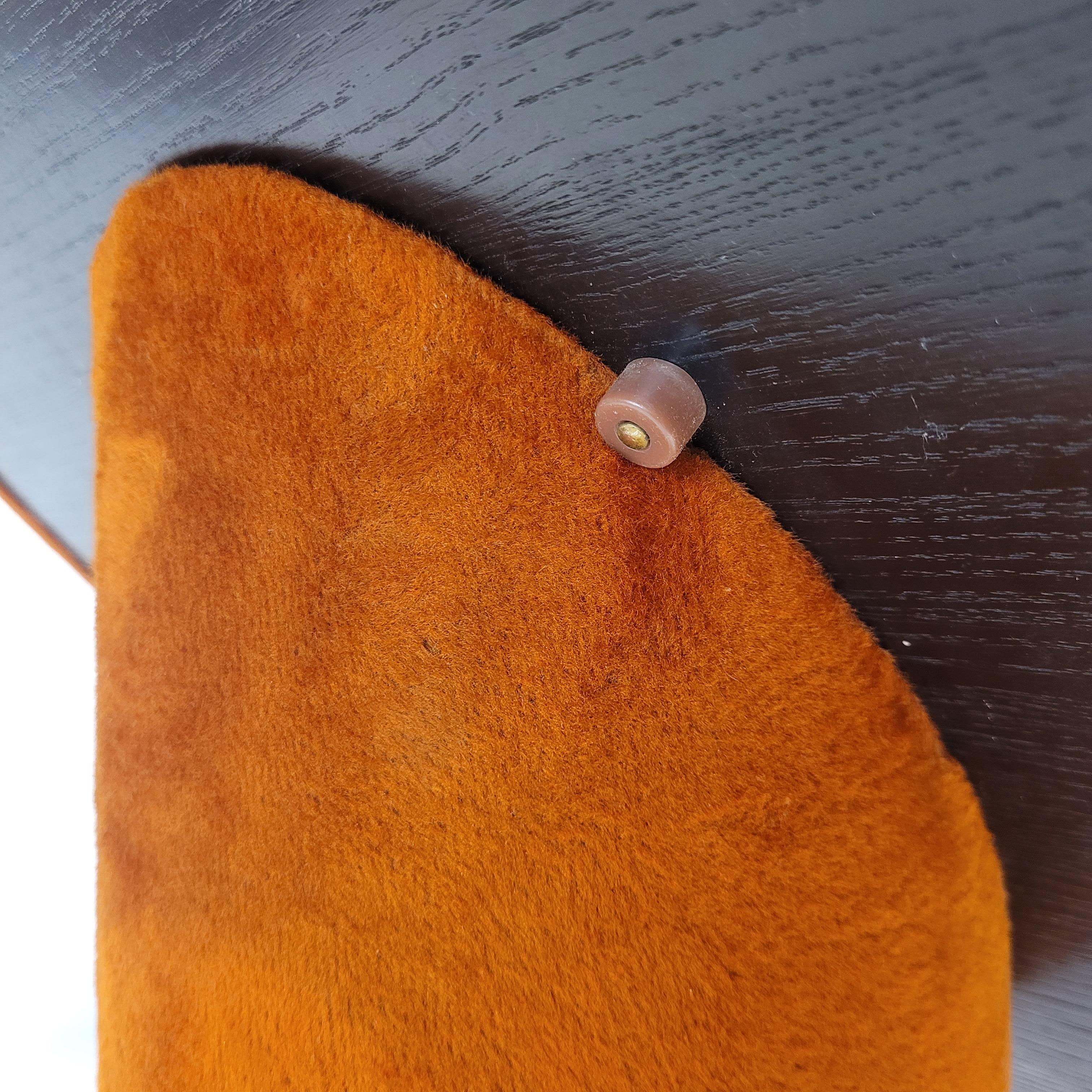 Italienischer orangefarbener Schminkspiegel aus dem Space Age, Poltrona Frau-Stil, Samtpolsterung im Angebot 4