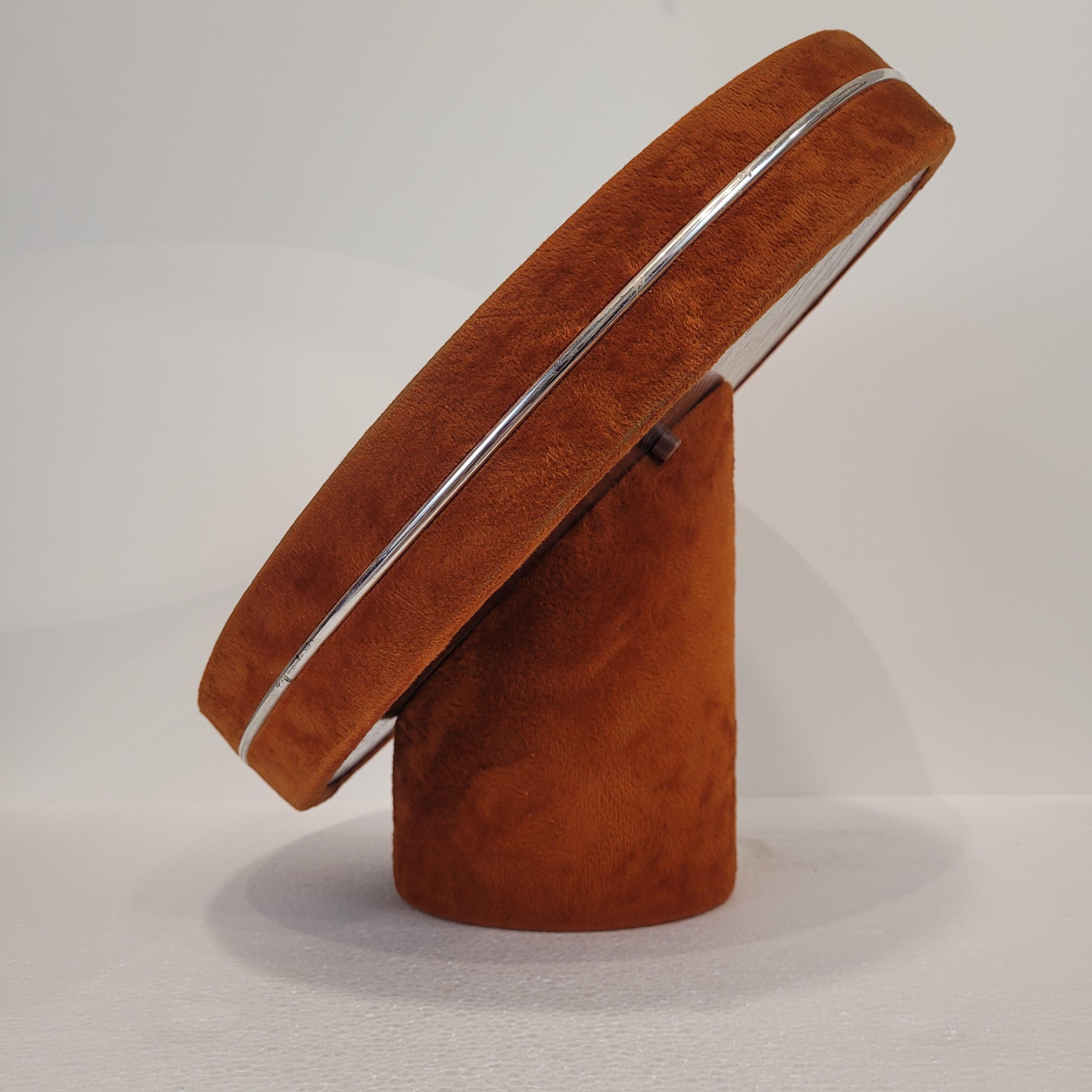 Italienischer orangefarbener Schminkspiegel aus dem Space Age, Poltrona Frau-Stil, Samtpolsterung im Angebot 1