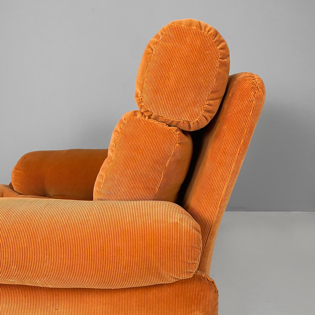 Italian orange velvet armchairs Coronado by Afra and Tobia Scarpa for B&B, 1970s For Sale 3