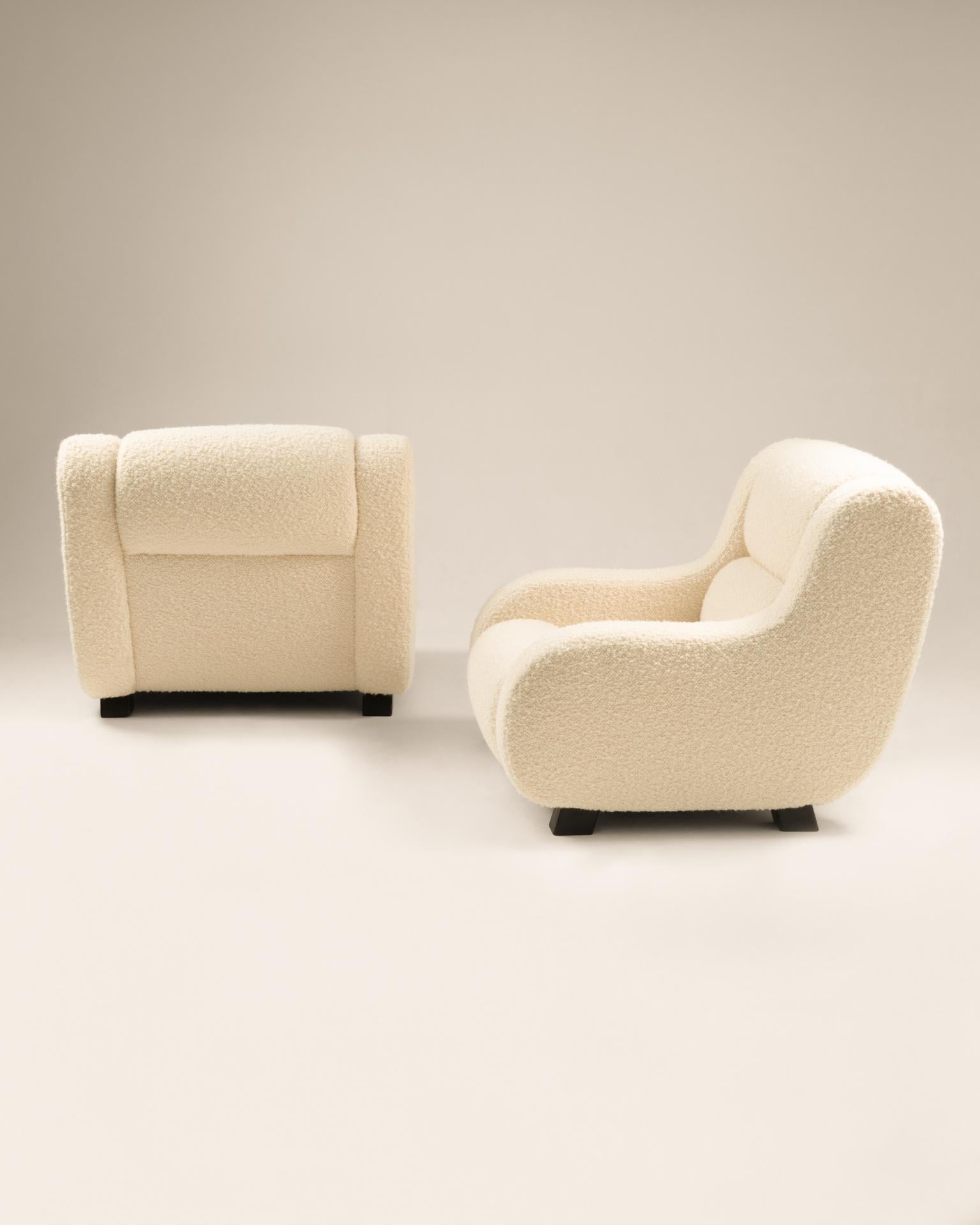 Space Age Italian organic armchairs- 1970s For Sale