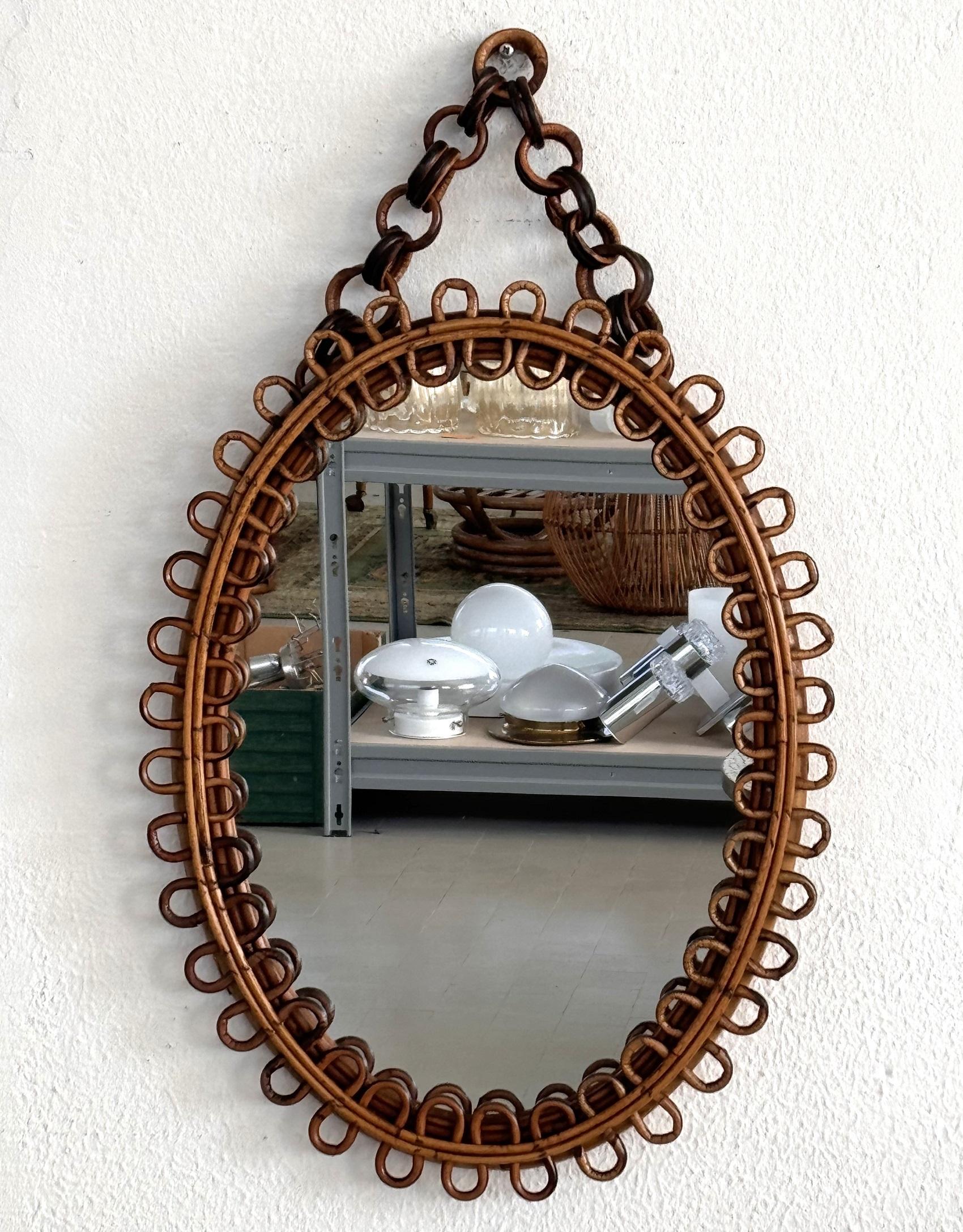 Italiano Specchio da parete di design organico italiano in rattan e bambù, anni '60 in vendita