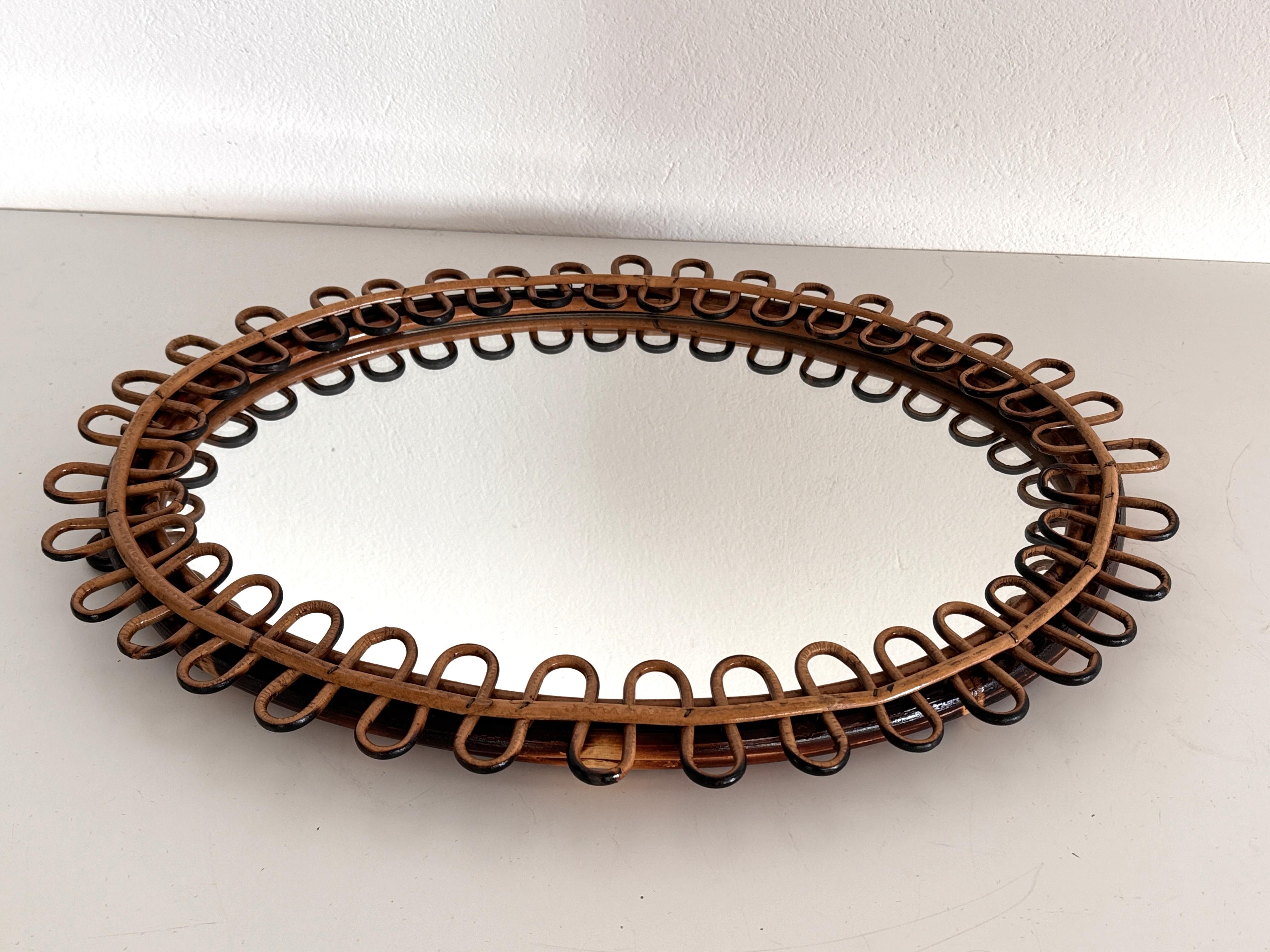 Espejo de pared de diseño orgánico italiano en ratán y bambú, años 60 Bambú en venta