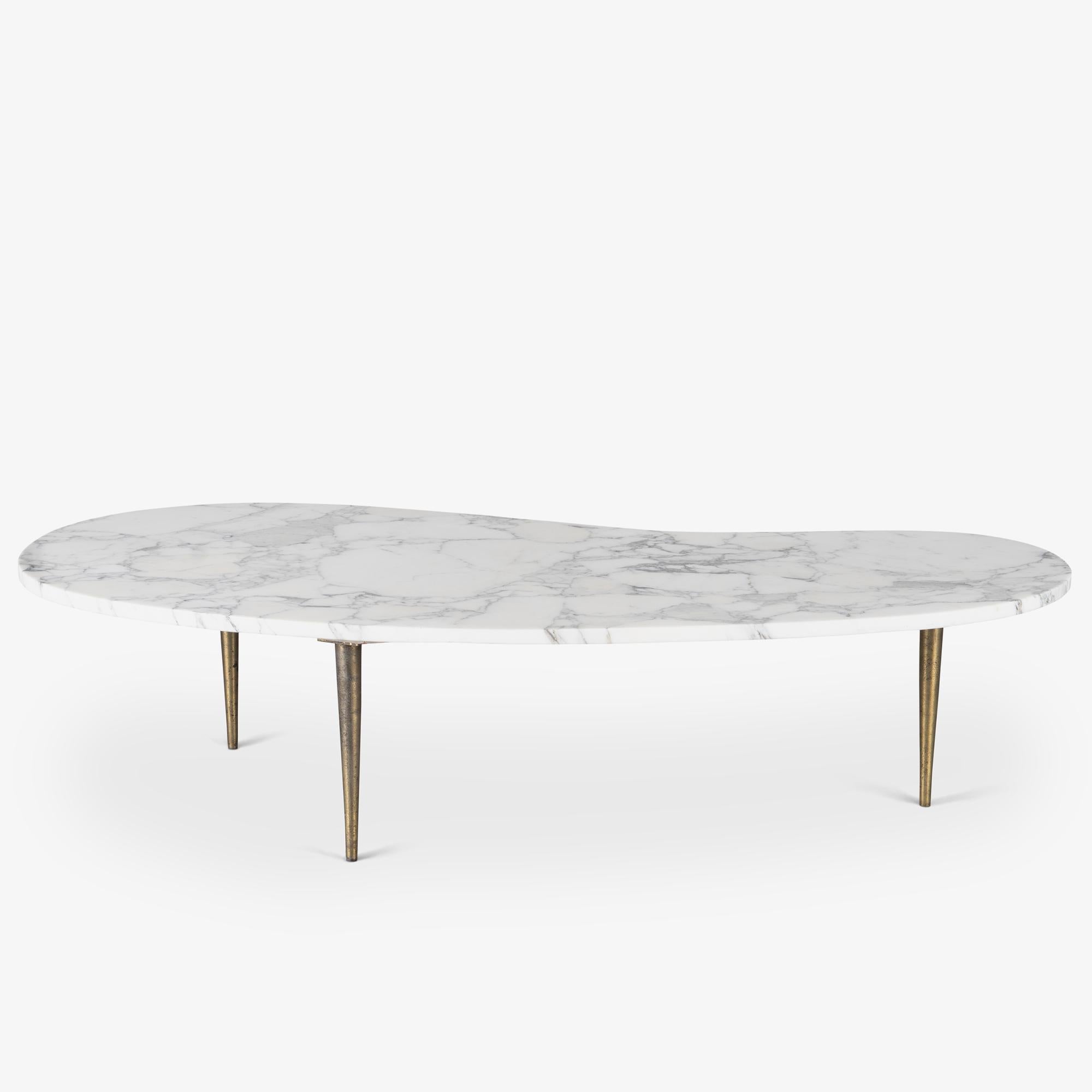 Italian Organic Form Carrara Marble Cocktail Table with Brass Legs In Good Condition For Sale In Stamford, CT