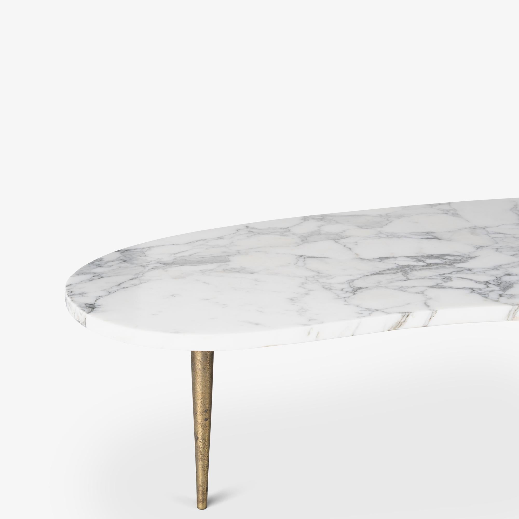 Italian Organic Form Carrara Marble Cocktail Table with Brass Legs For Sale 3