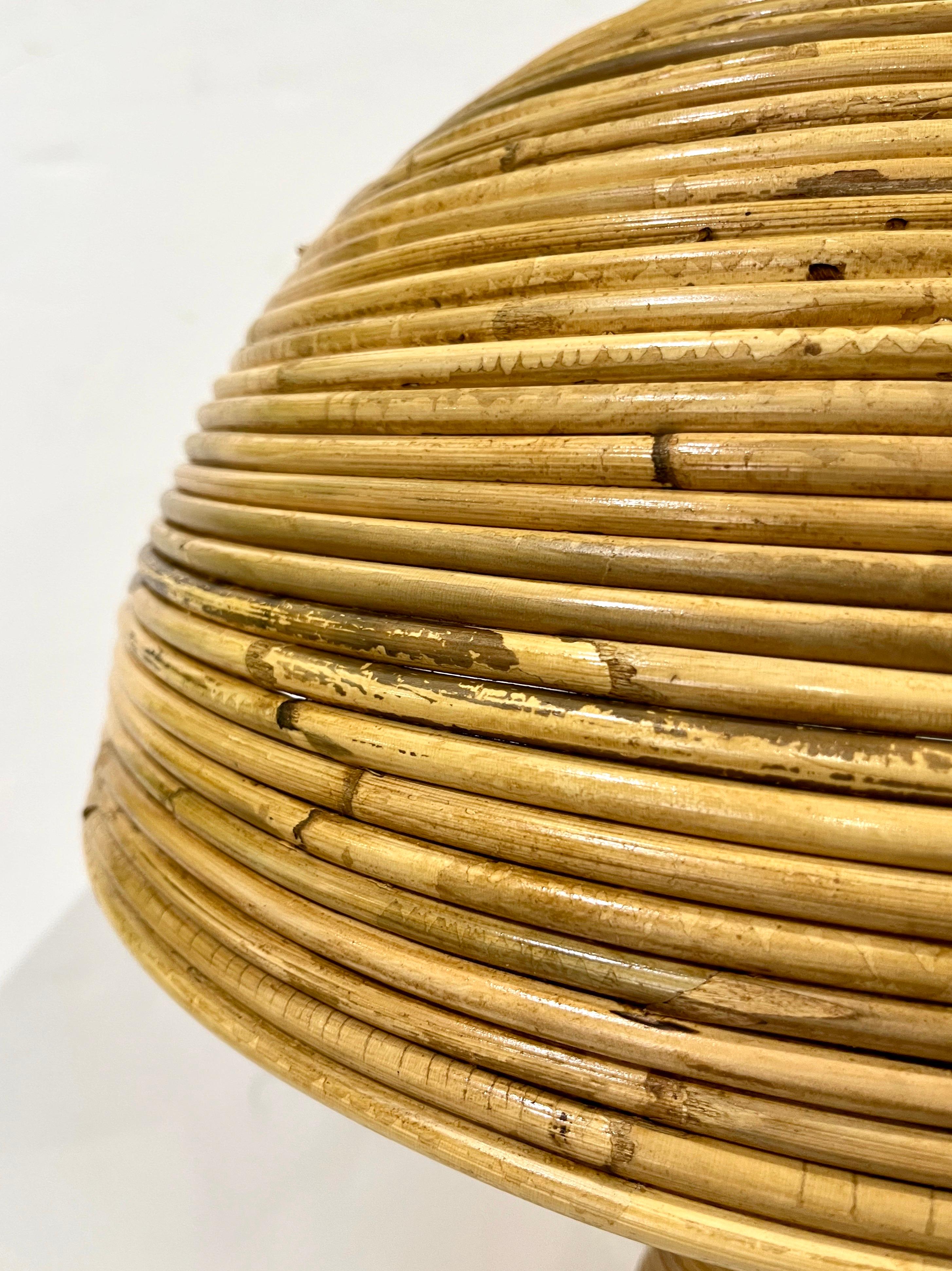 Lampe de table/de sol italienne Organic Modern Contemporary Brass Rattan Tall Mushroom Table/Floor Lamp en vente 3