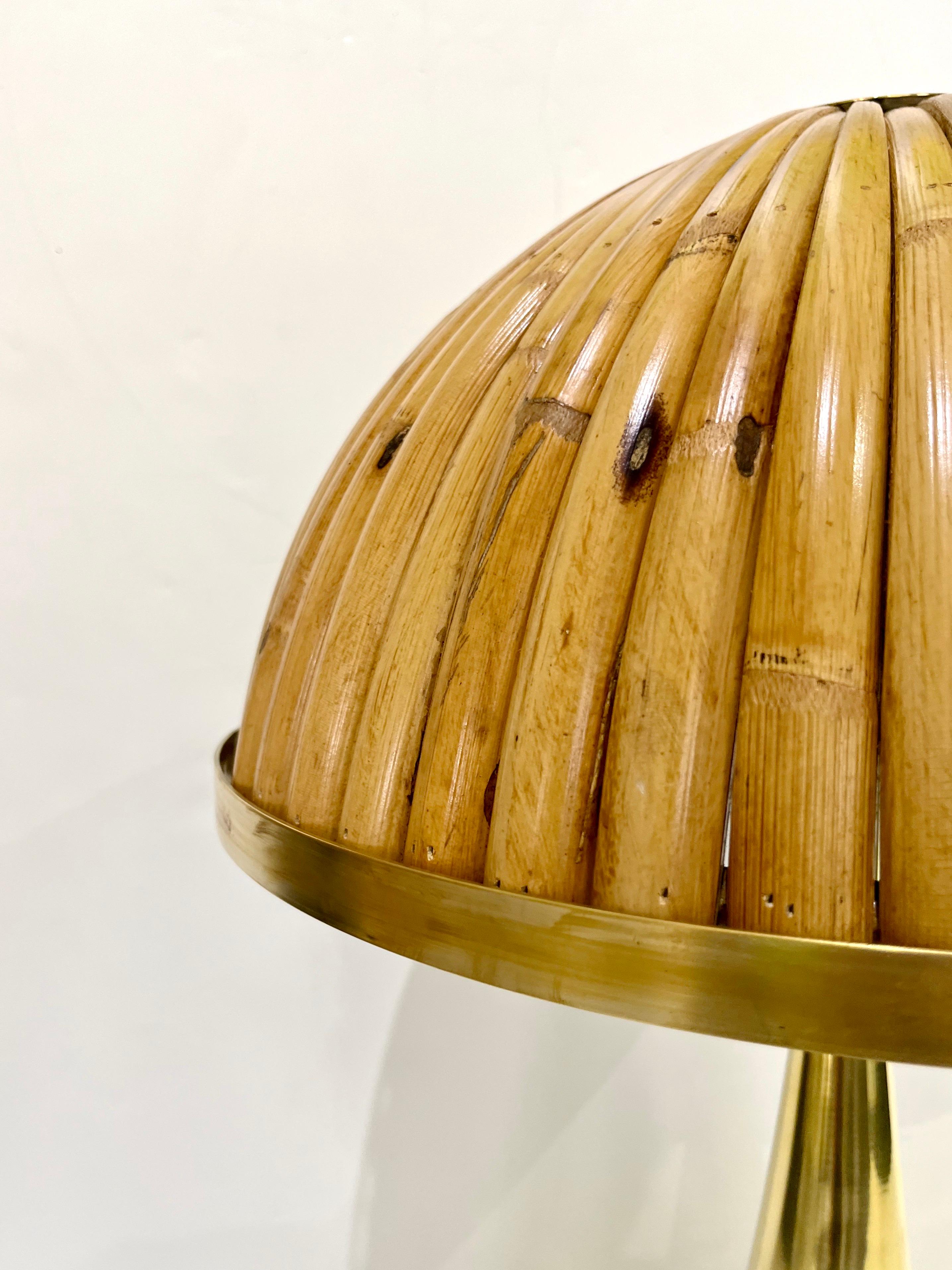 Italian Organic Modern Contemporary Pair Tall Brass & Rattan Sleek Table Lamps For Sale 5