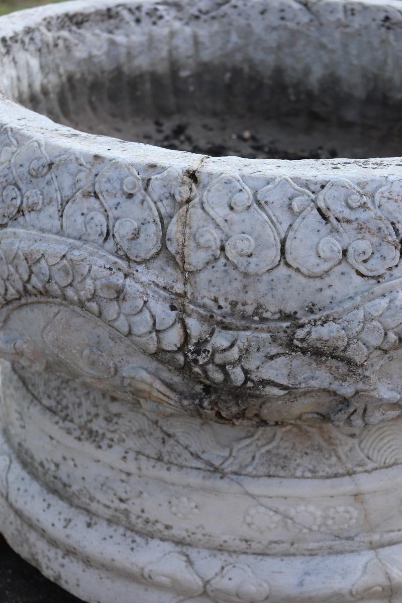 Paire de vases italiens d'extérieur et de jardin en marbre de Carrare blanc sculpté à la main 2