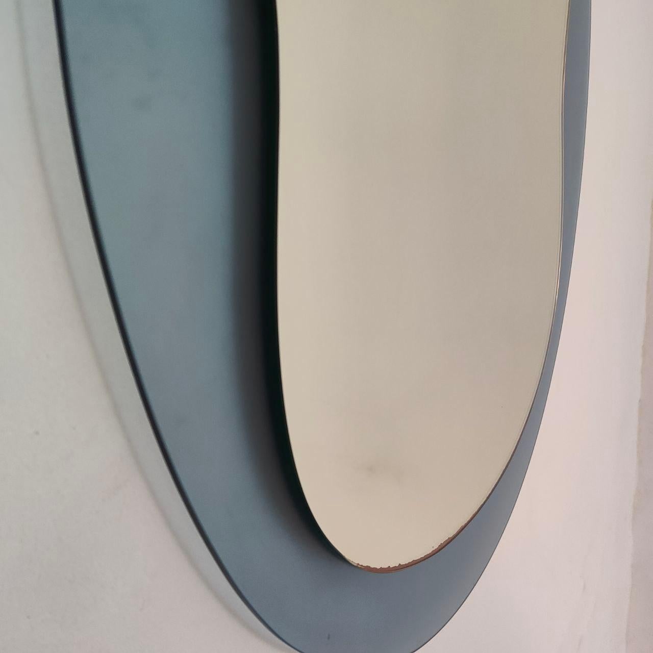 Miroir italien ovale en verre bleu dans le style de Veca, années 1970 en vente 1