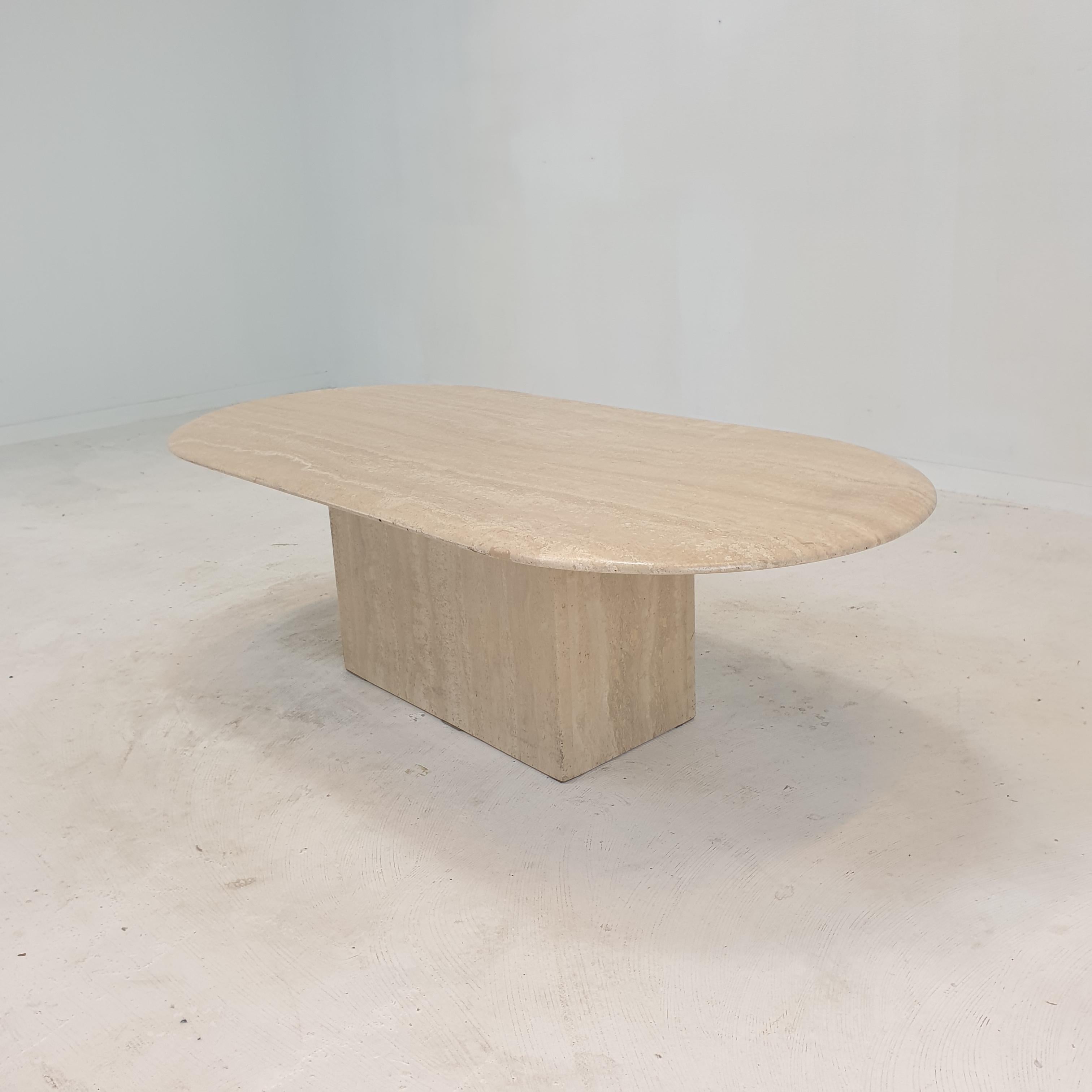 Late 20th Century Italian Oval Coffee Table in Travertine, 1980s For Sale