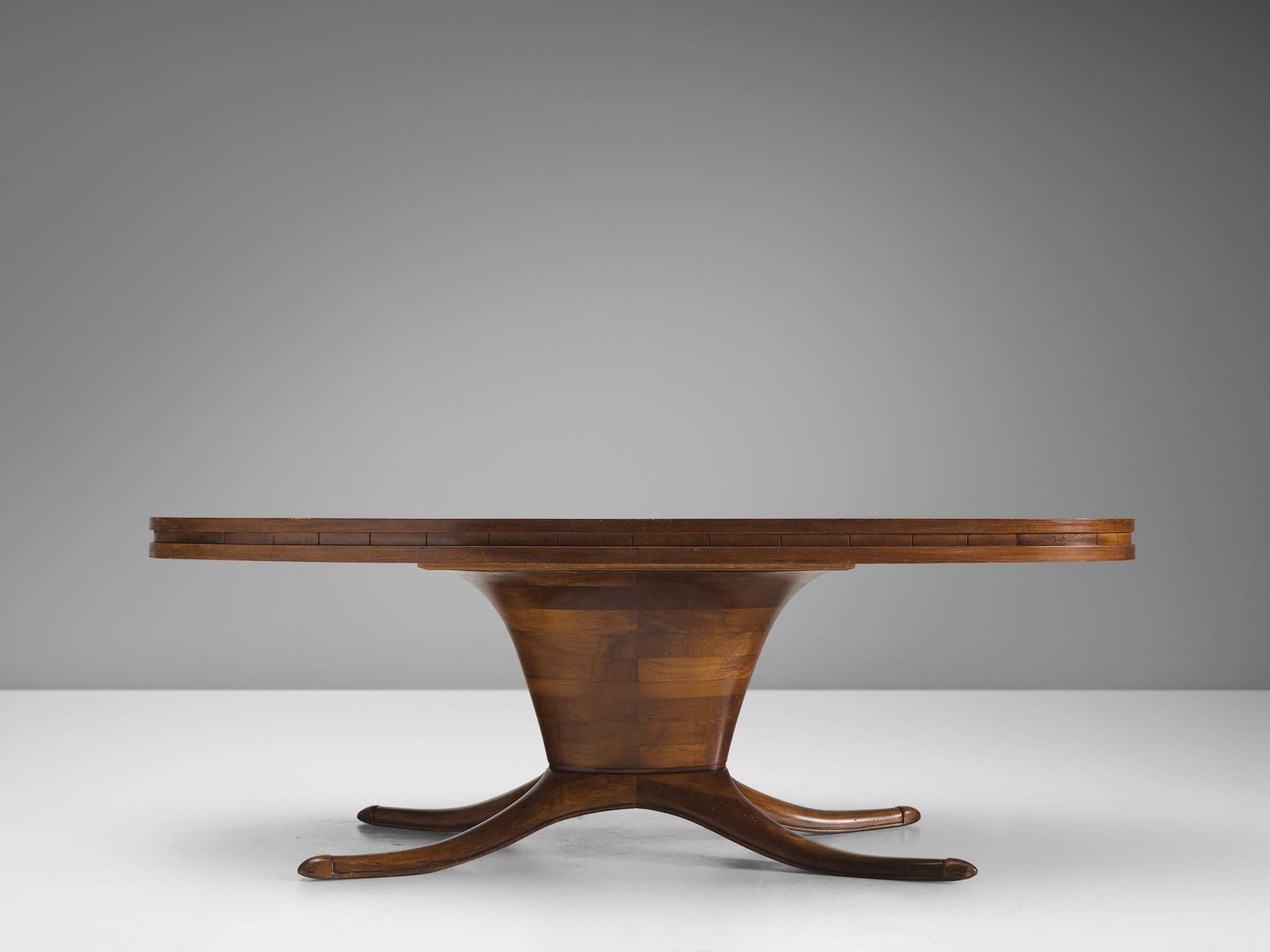 Italian Oval Dining Table in Walnut In Good Condition In Waalwijk, NL