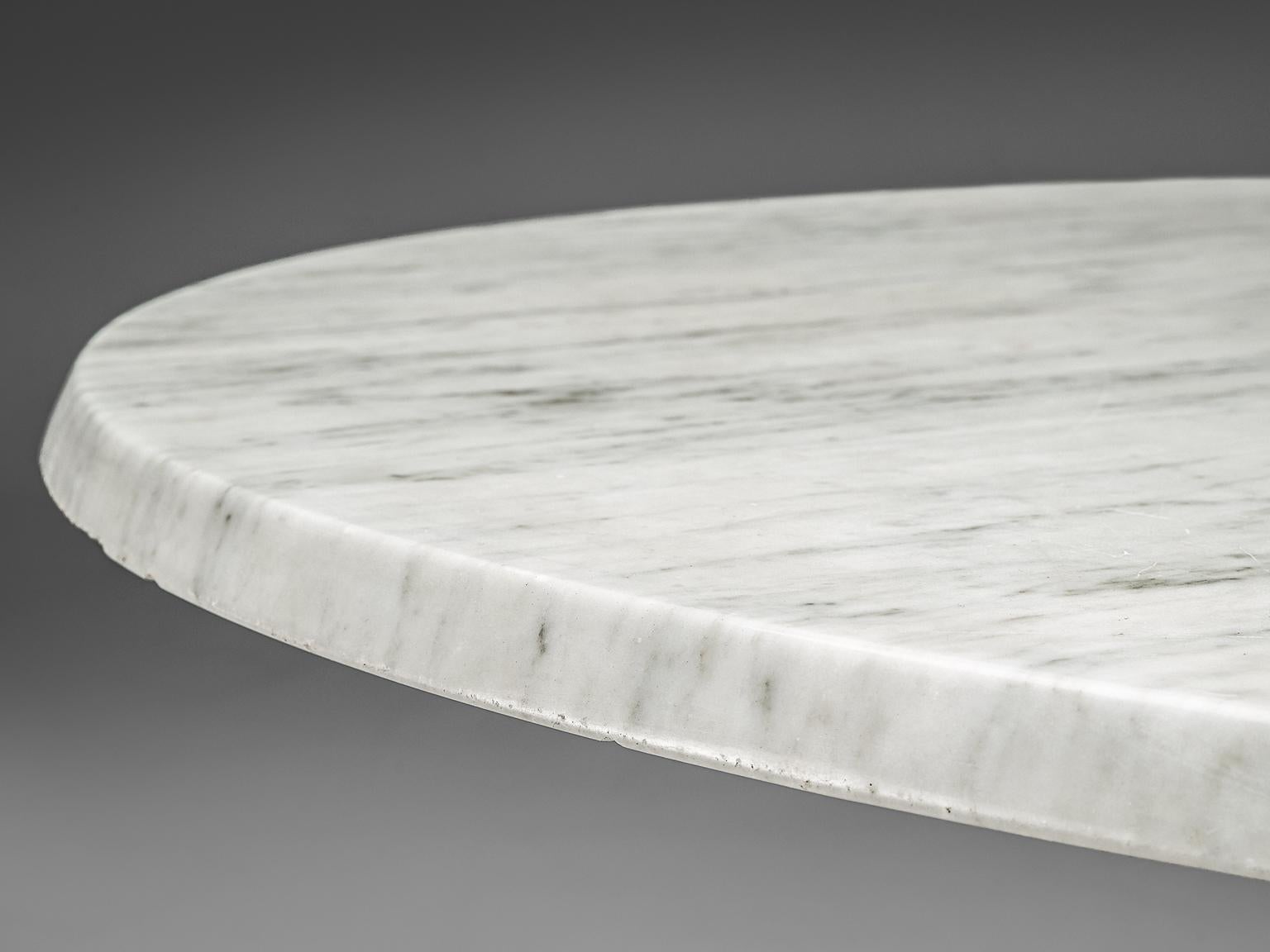 Italian Oval Dining Table in White Marble 1