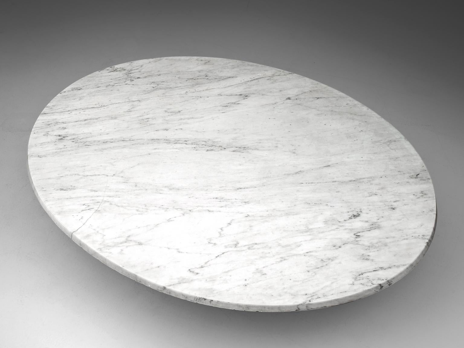 Italian Oval Dining Table in White Marble 3