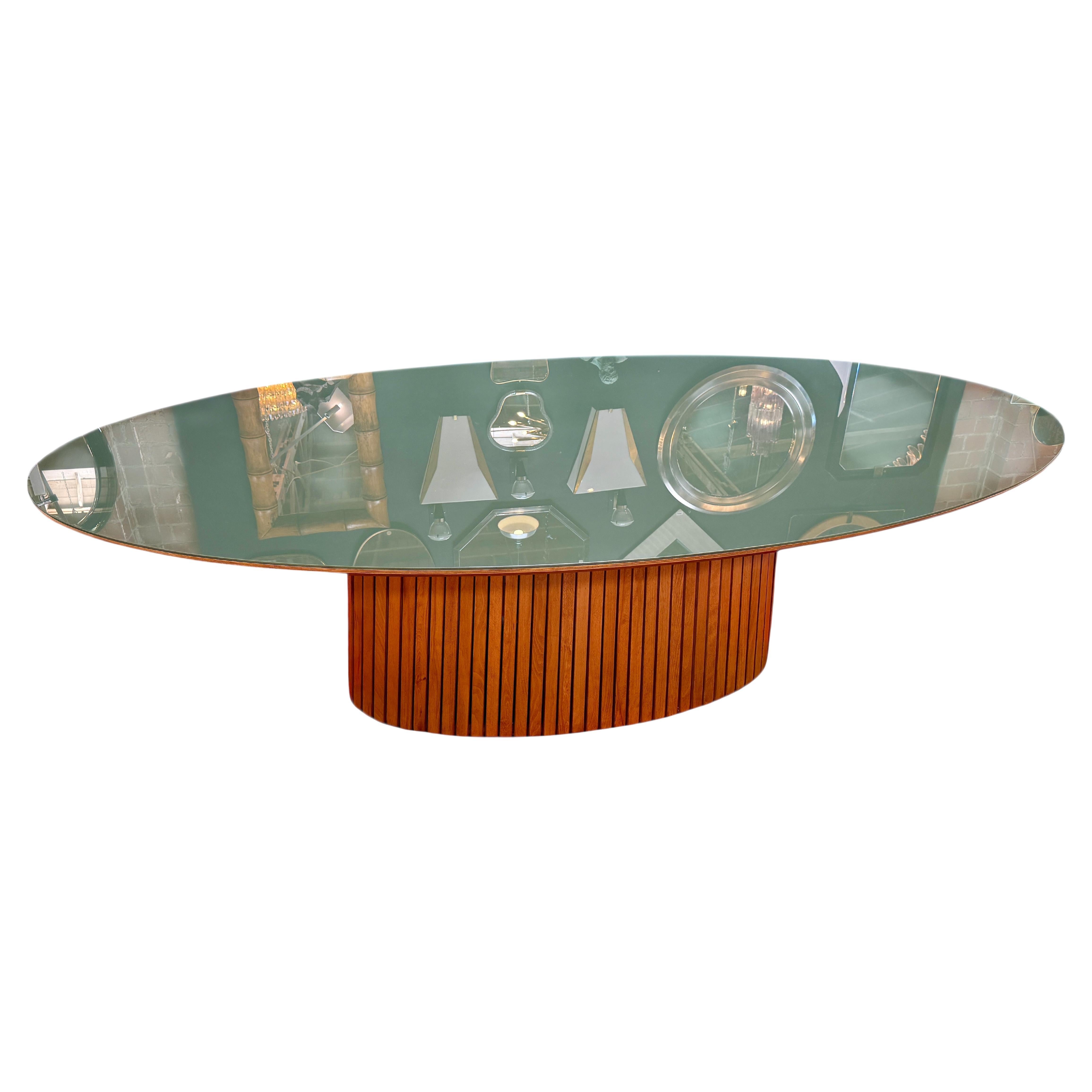 Italian Oval Dining Table with Fluted Wood Base, 1970s in vendita