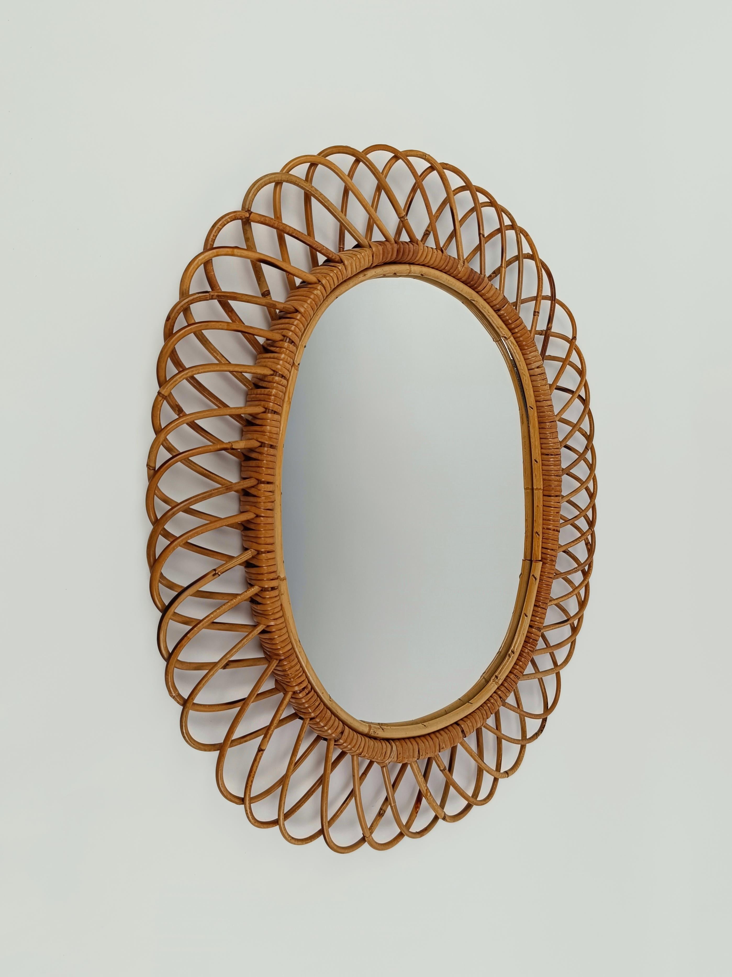 Italian Oval Mirror made in Bamboo, Cane and Rattan in the Riviera Style 1960s  For Sale 3