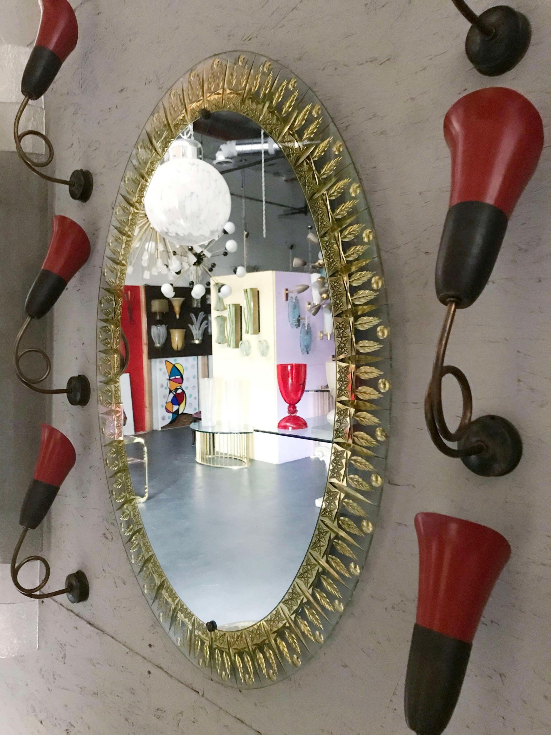 Italienischer ovaler italienischer Spiegel mit klarem, abgeschrägtem Glas und Blattgold, Cristal Arte im Angebot 4