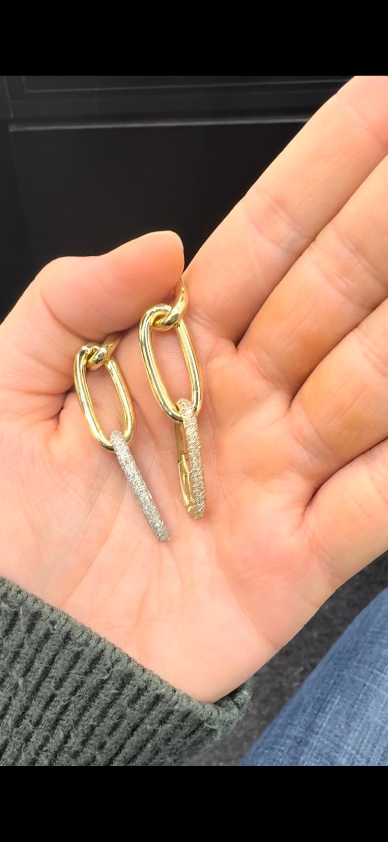 Taille ronde Bracelet italien ovale à maillons en forme de trombones avec fermoir en diamants blancs 14 carats en vente
