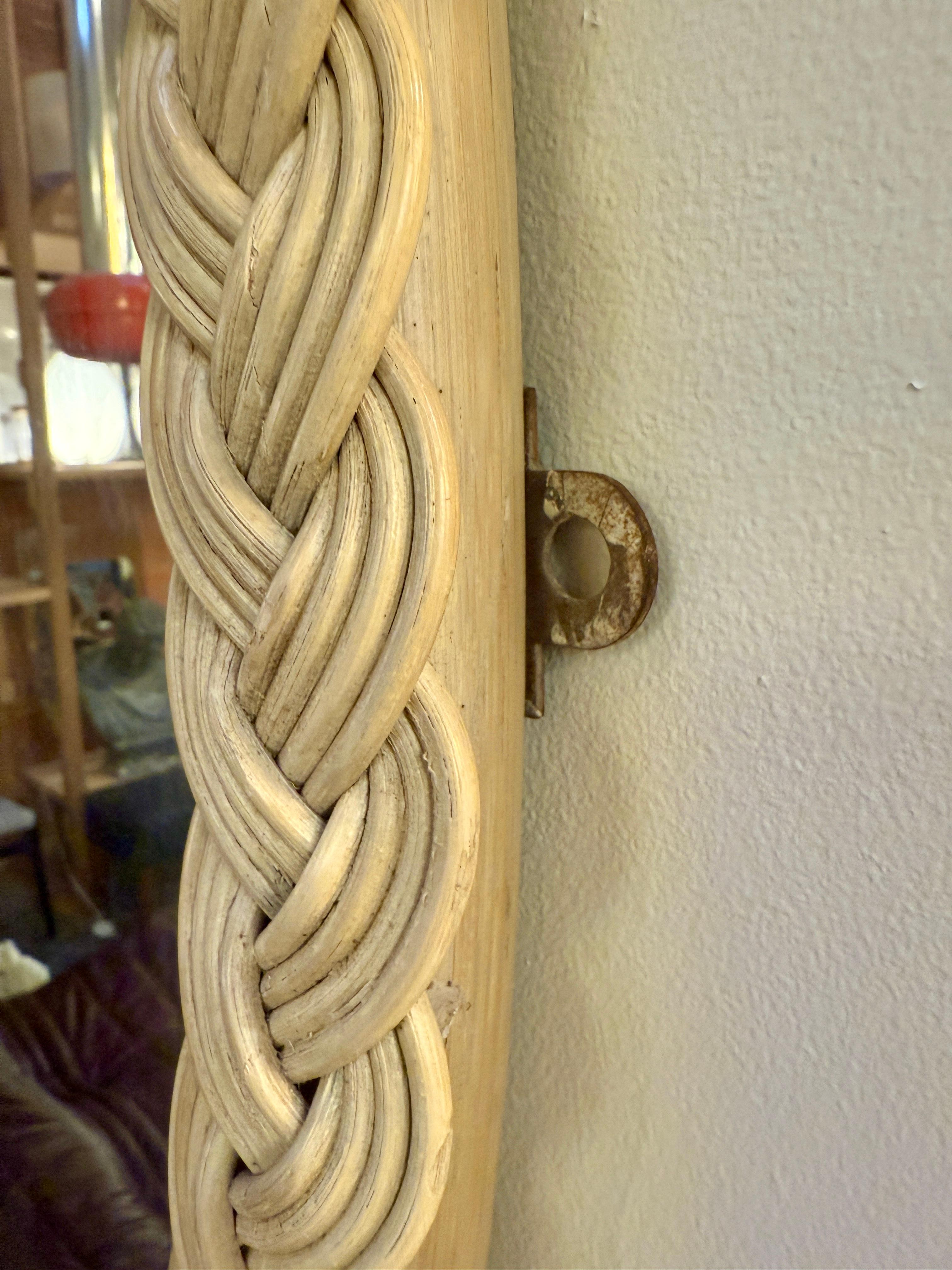 Moderne Miroir italien ovale enveloppé de cordes, 1970 en vente