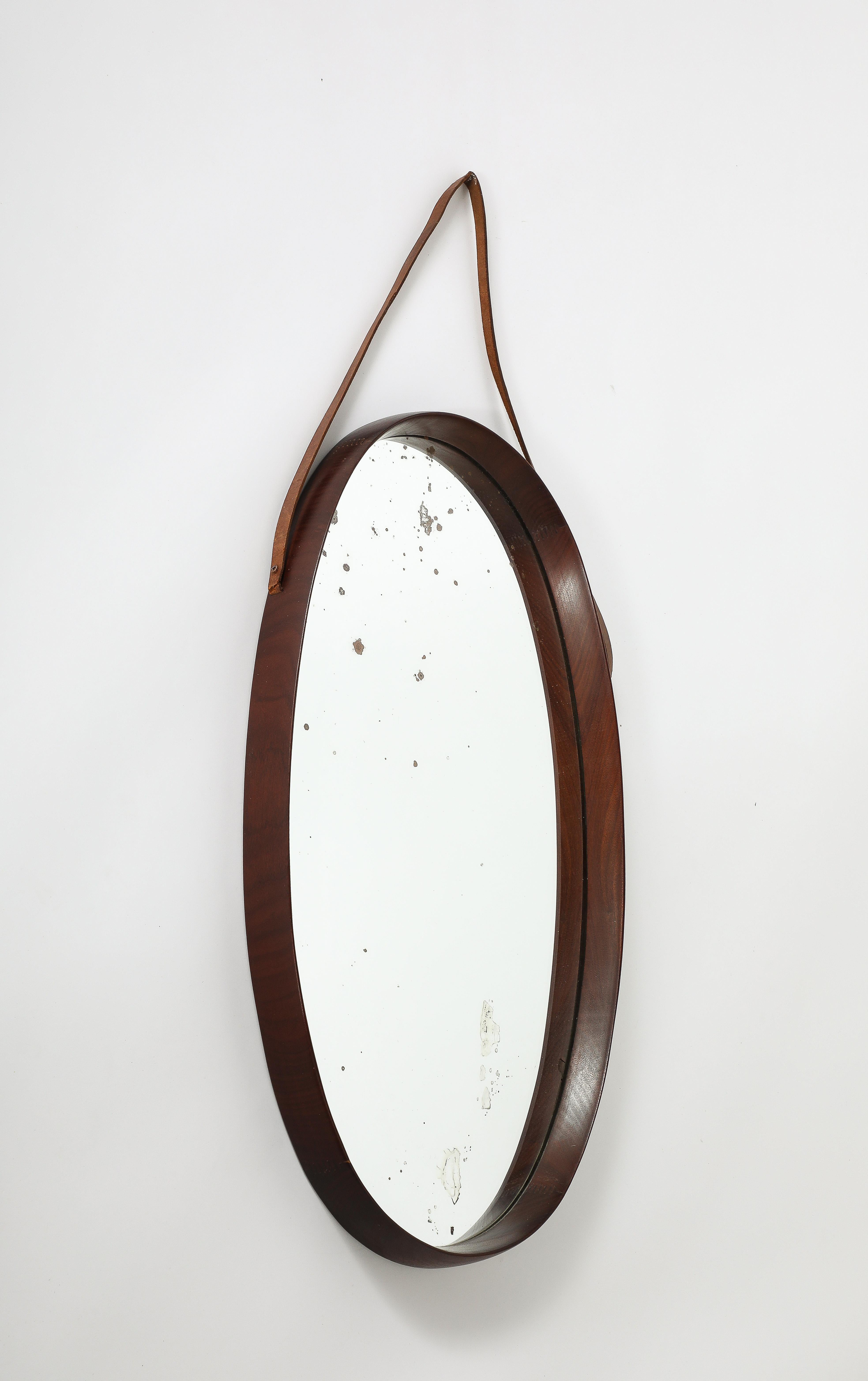 Italian Oval Teak Wall Mirror with Leather Strap, Italy, circa 1950  In Good Condition For Sale In New York, NY