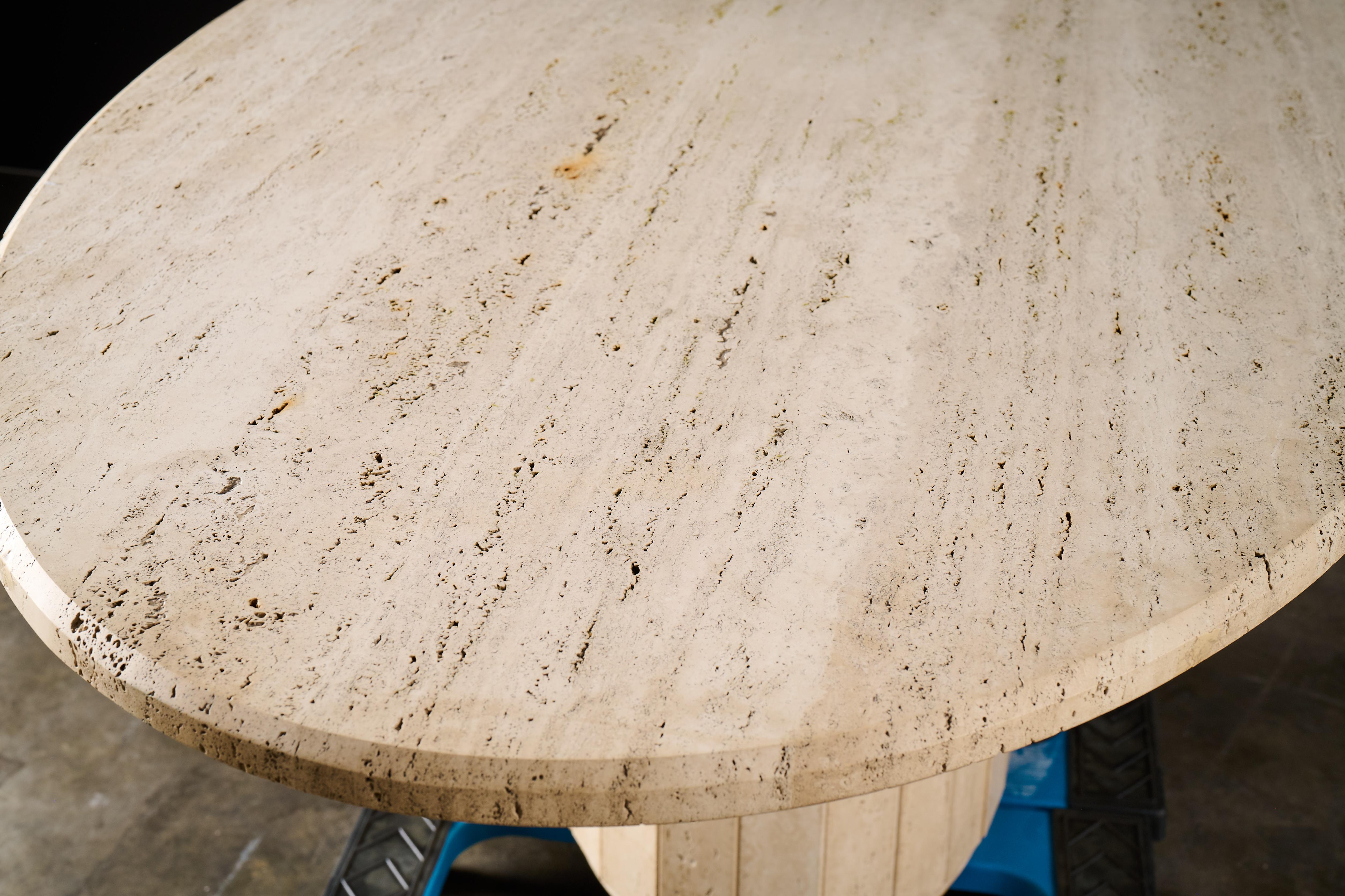 20th Century Italian Oval Travertine Dining Table For Sale