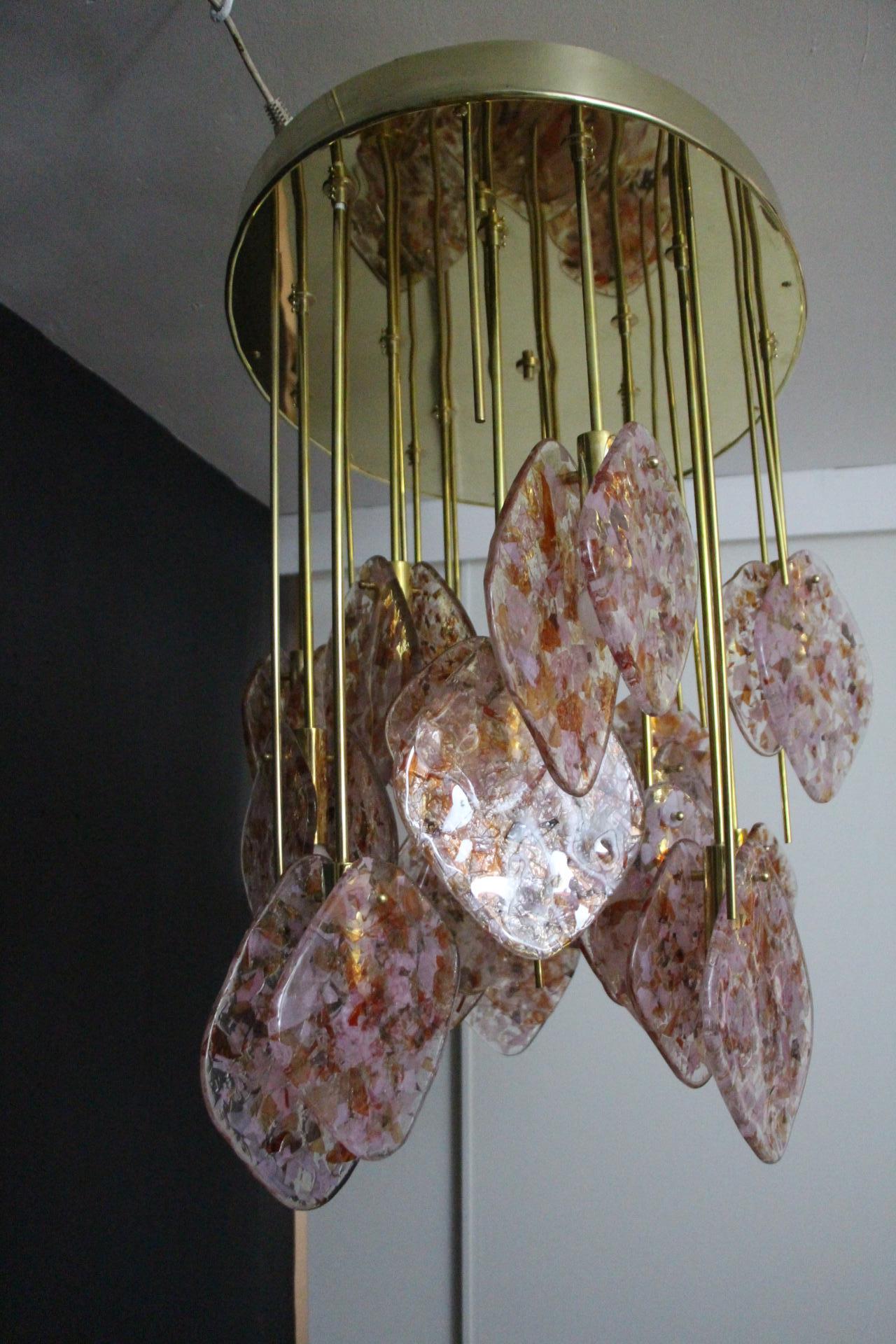 Contemporary Italian Ovale Mid-Century Modern Brass and Pink Glass Chandelier For Sale