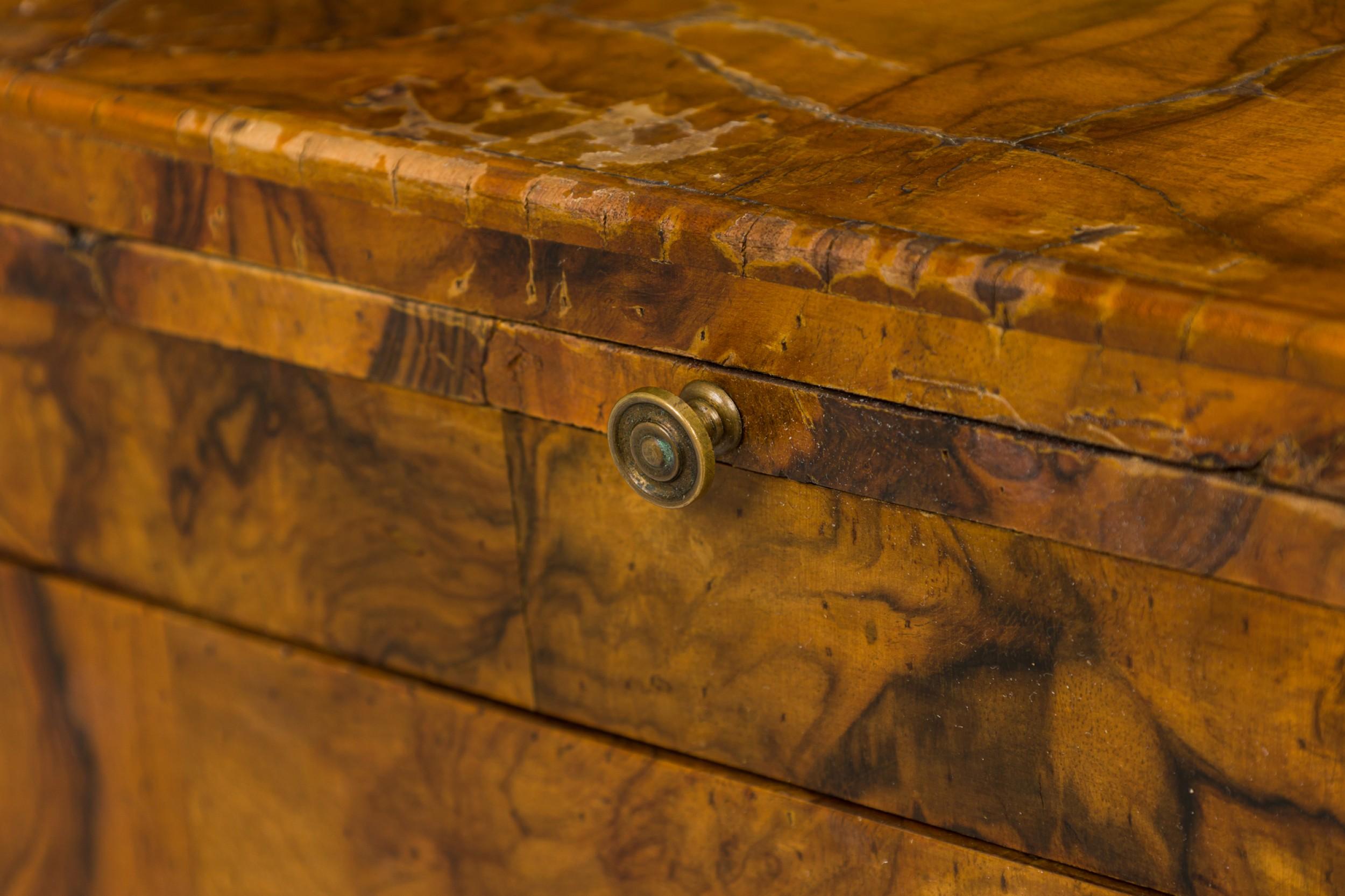 Italian Oyster Burl Two Drawer Small Chest / Side Table For Sale 3