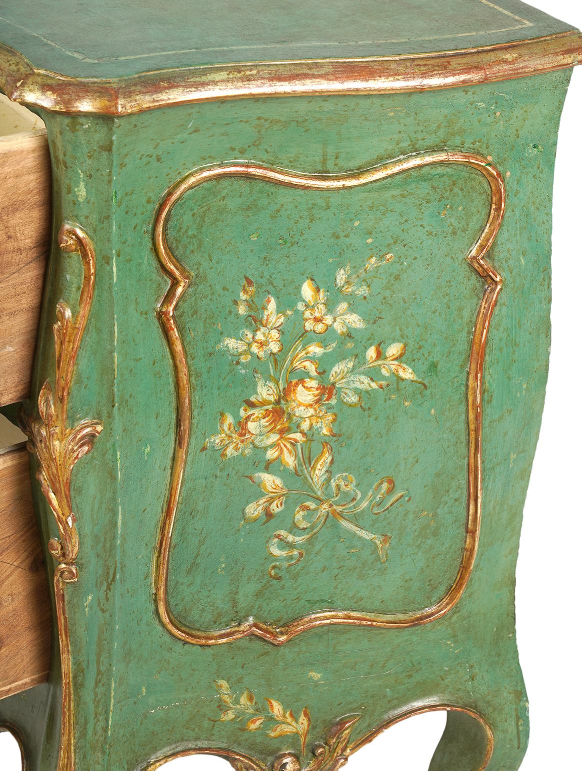 Italian Paint and Parcel Gilt Decorated Serpentine Front Rococo Style Commode In Good Condition In Ft. Lauderdale, FL