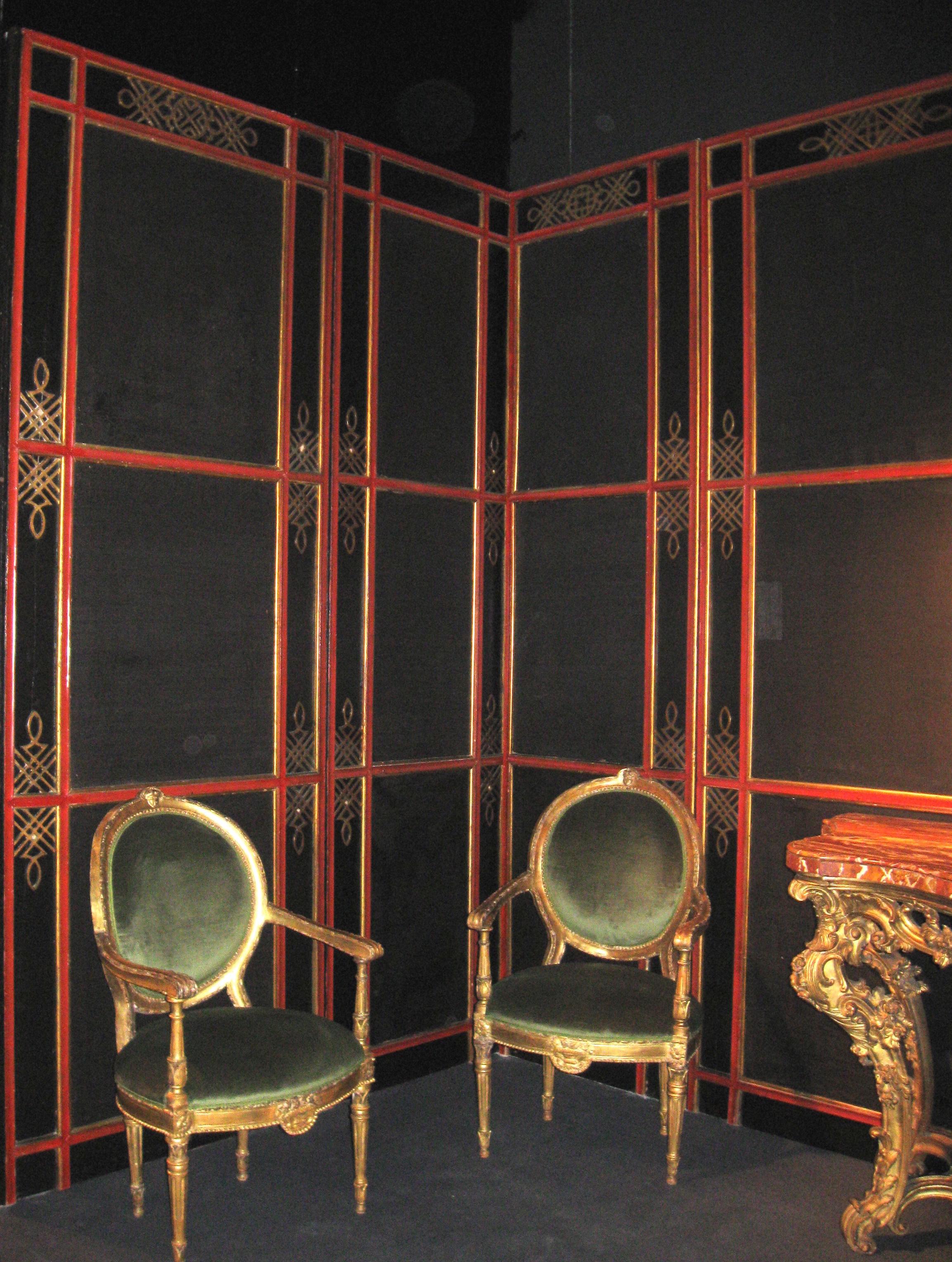 Paneles de Boiserie Japonesa Pintados y Dorados a la Parcela Italiana en venta 6