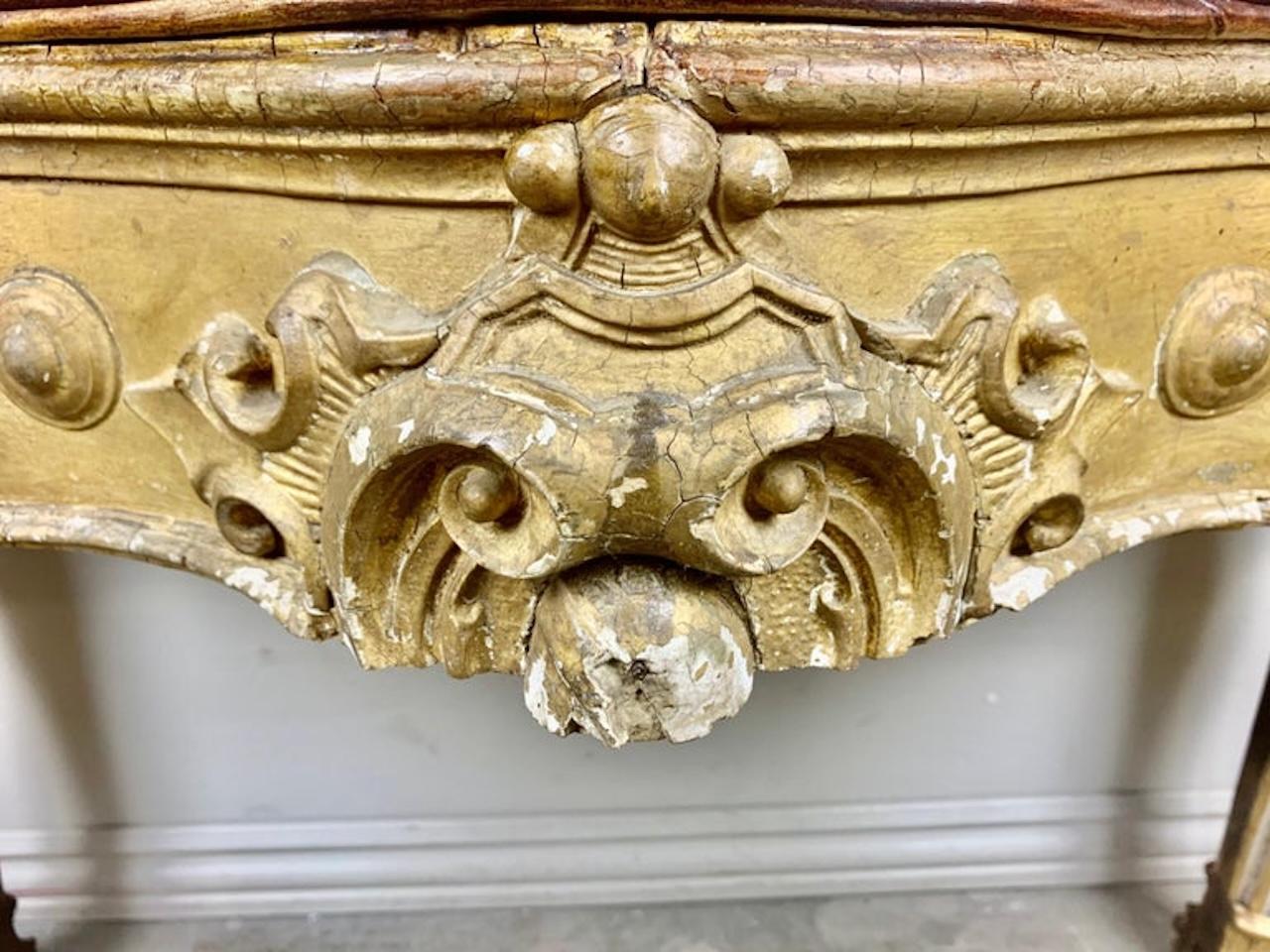 Banc italien en cuir peint et doré à la parcelle en vente 4