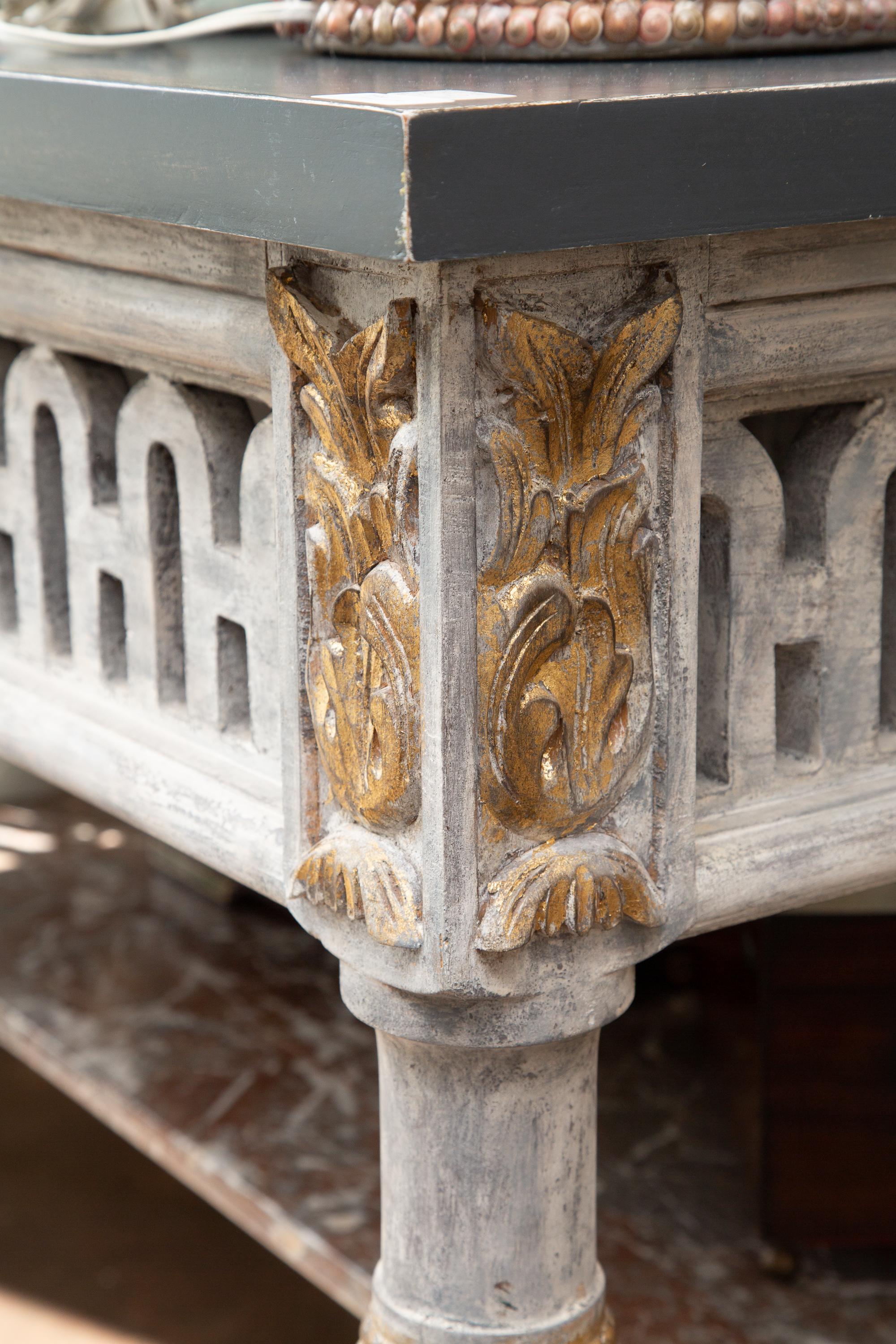 Italian Painted and Parcel Gilt Neoclassical Style Console 1