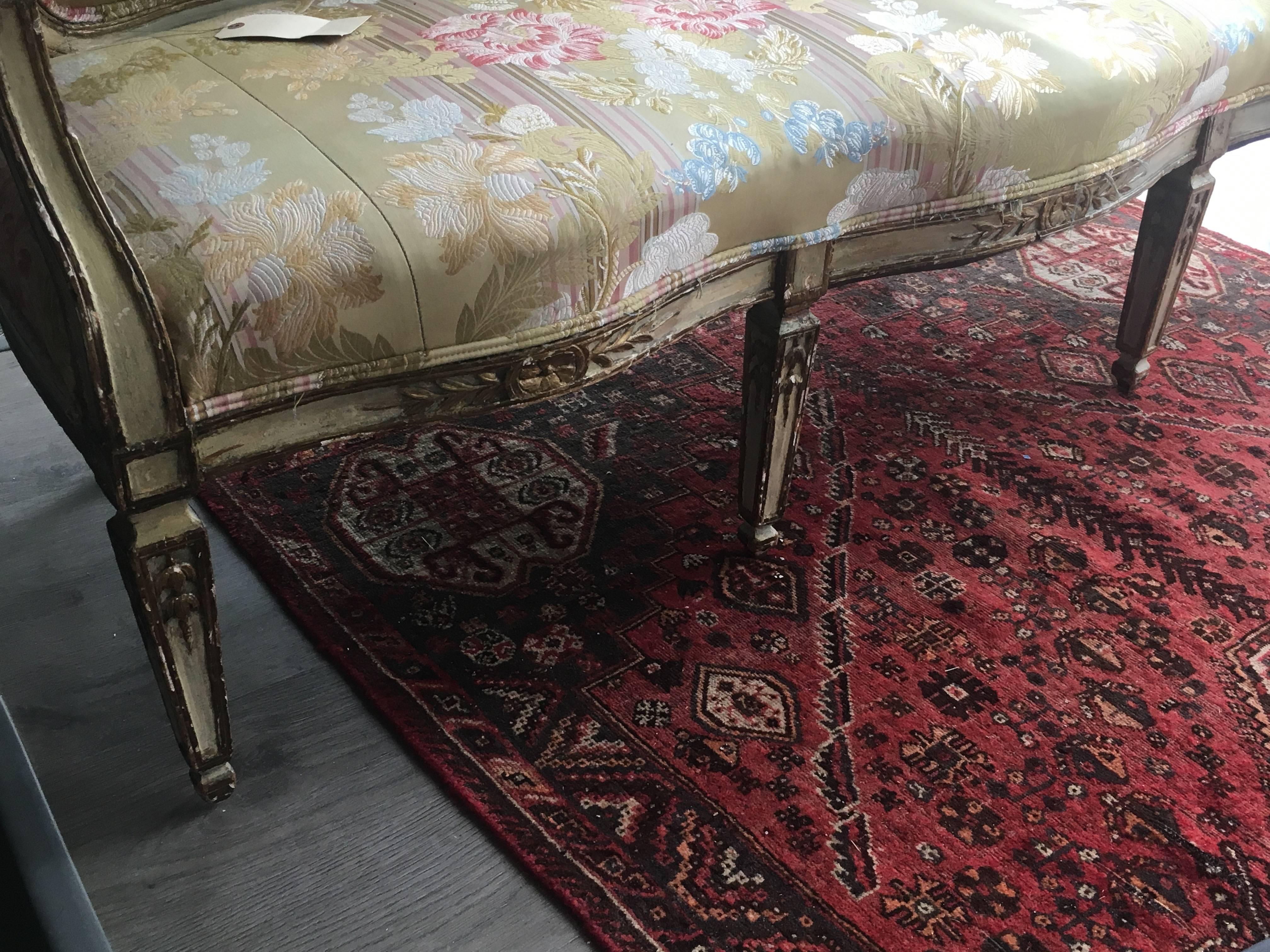 Italian Painted and Parcel-Gilt Settee, 18th Century In Excellent Condition For Sale In Buchanan, MI