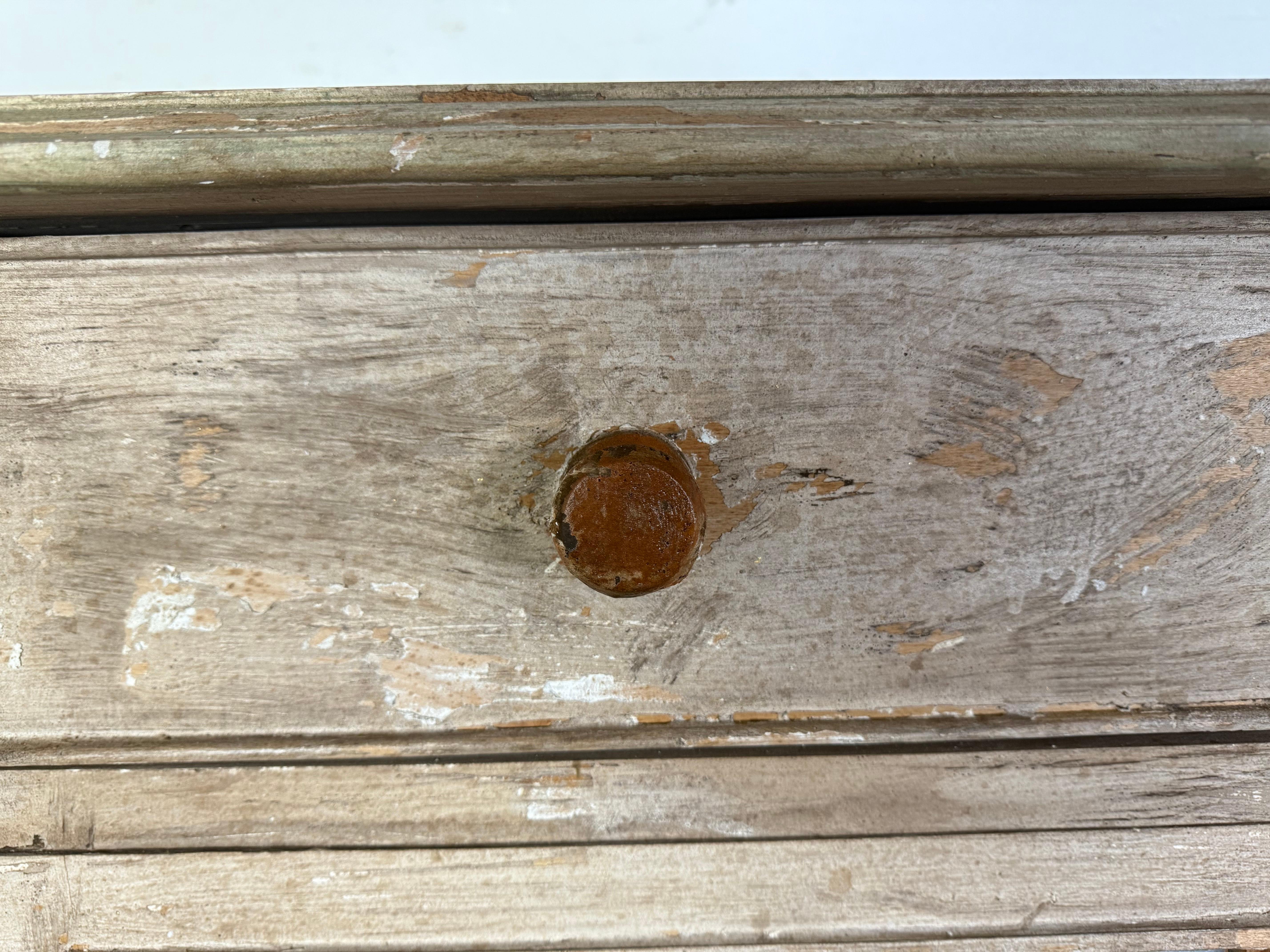 Credenza italiana in legno intagliato e dipinto con ghirlande in vendita 8