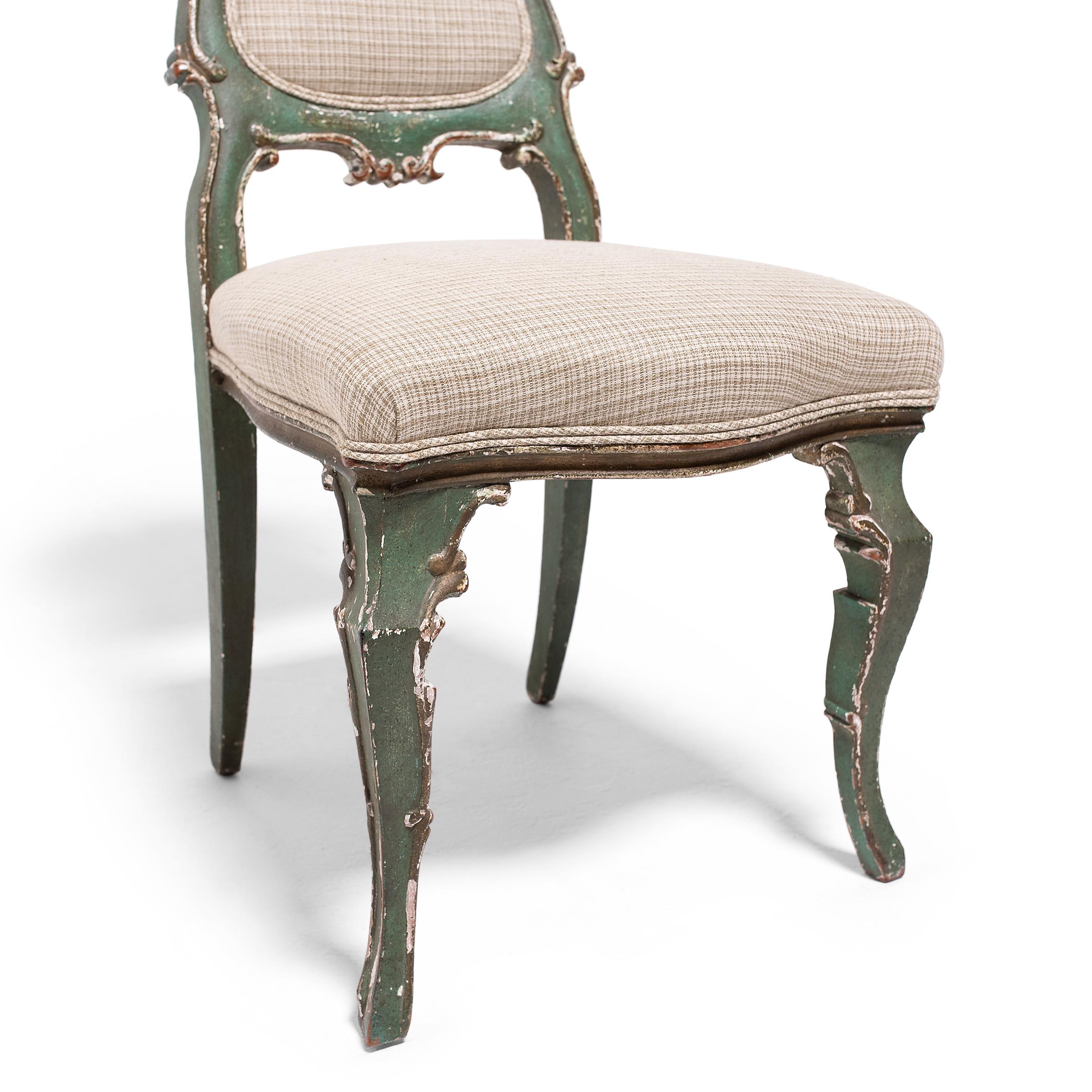 Tissu Chaise de salle à manger italienne peinte, vers 1800 en vente