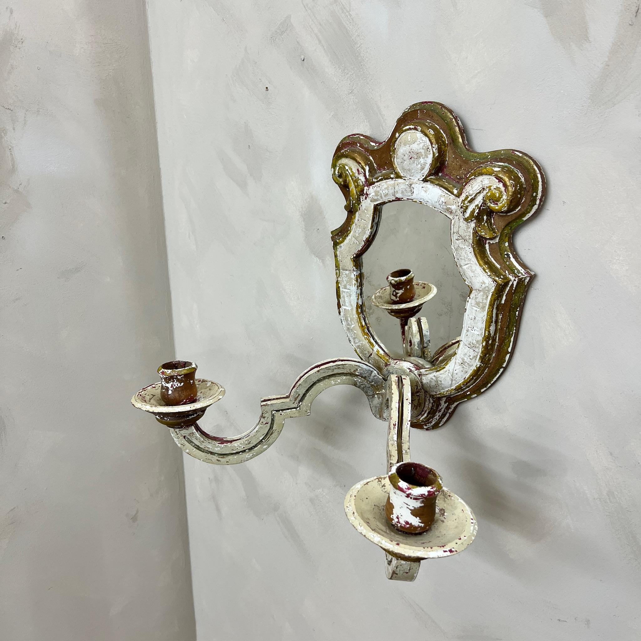 Applique italienne peinte miroir girandole en vente 10