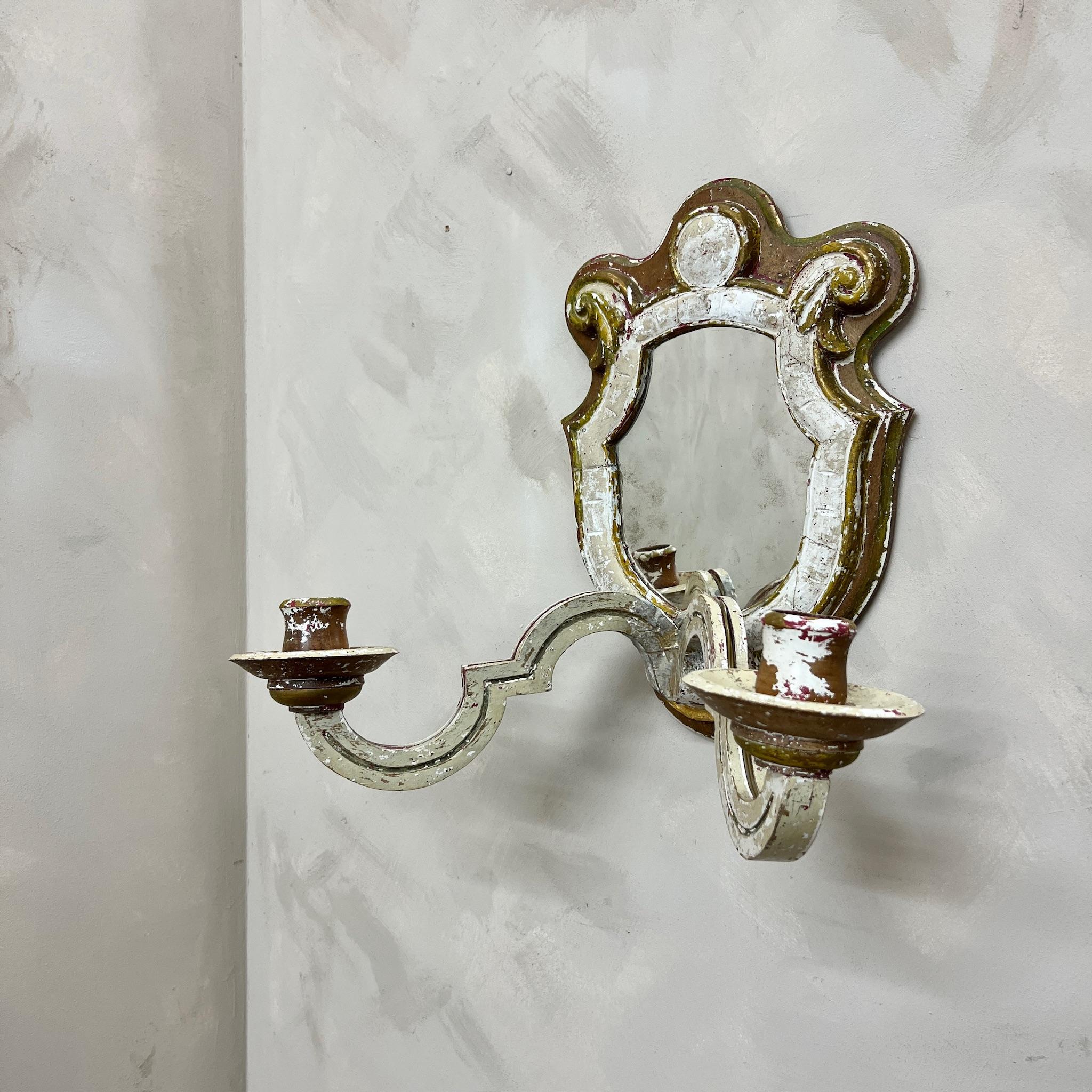Fait main Applique italienne peinte miroir girandole en vente