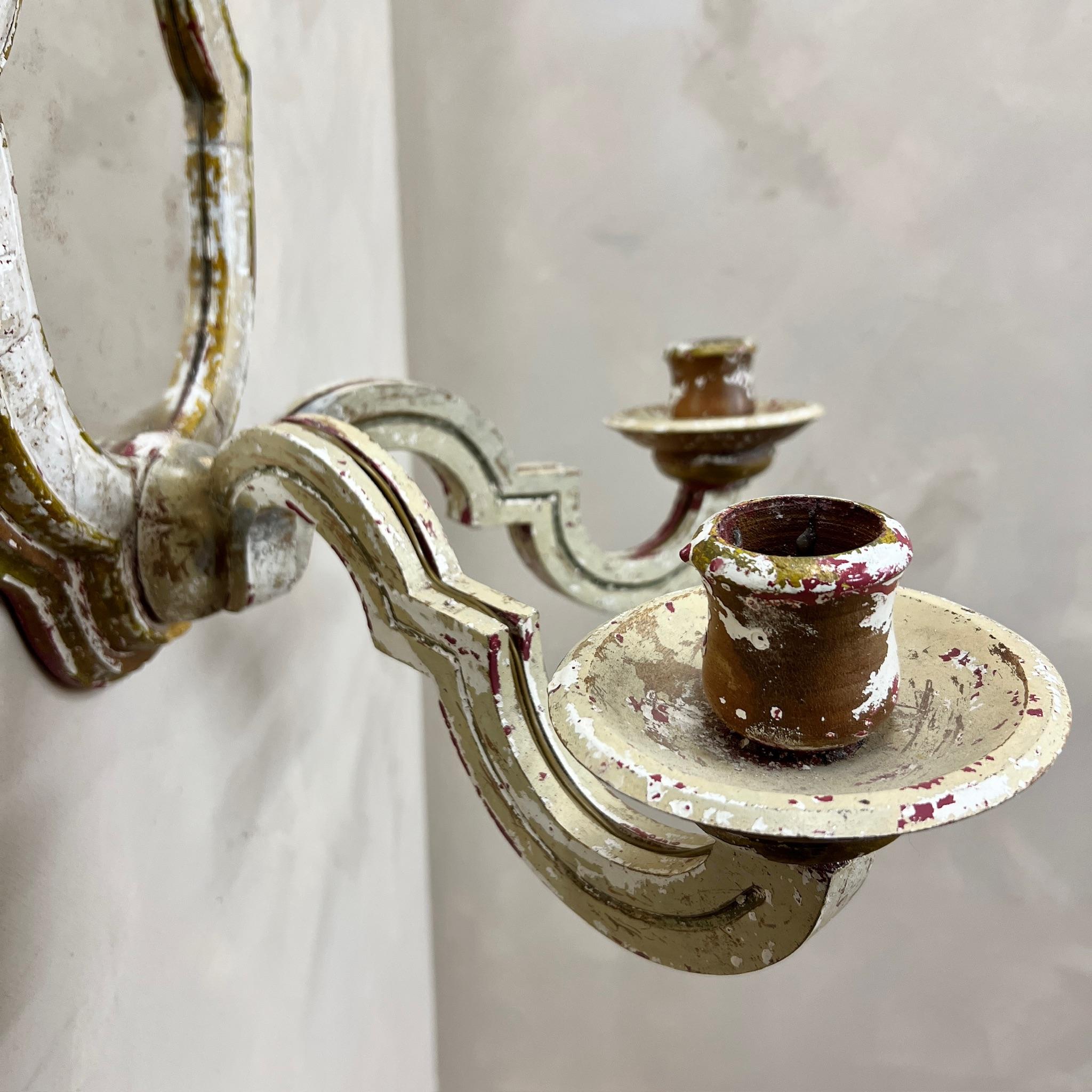 XIXe siècle Applique italienne peinte miroir girandole en vente