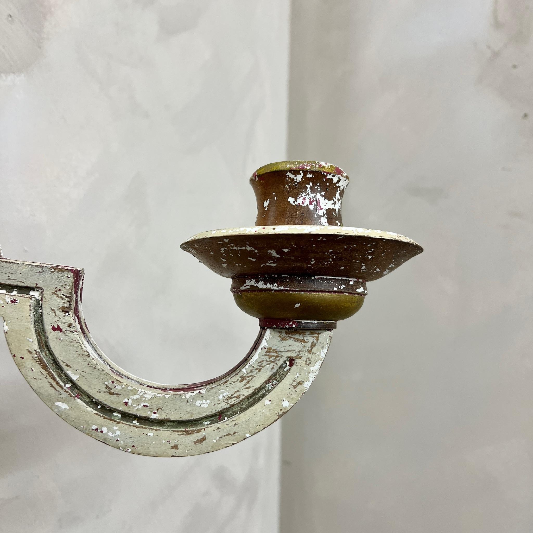 Applique italienne peinte miroir girandole en vente 2