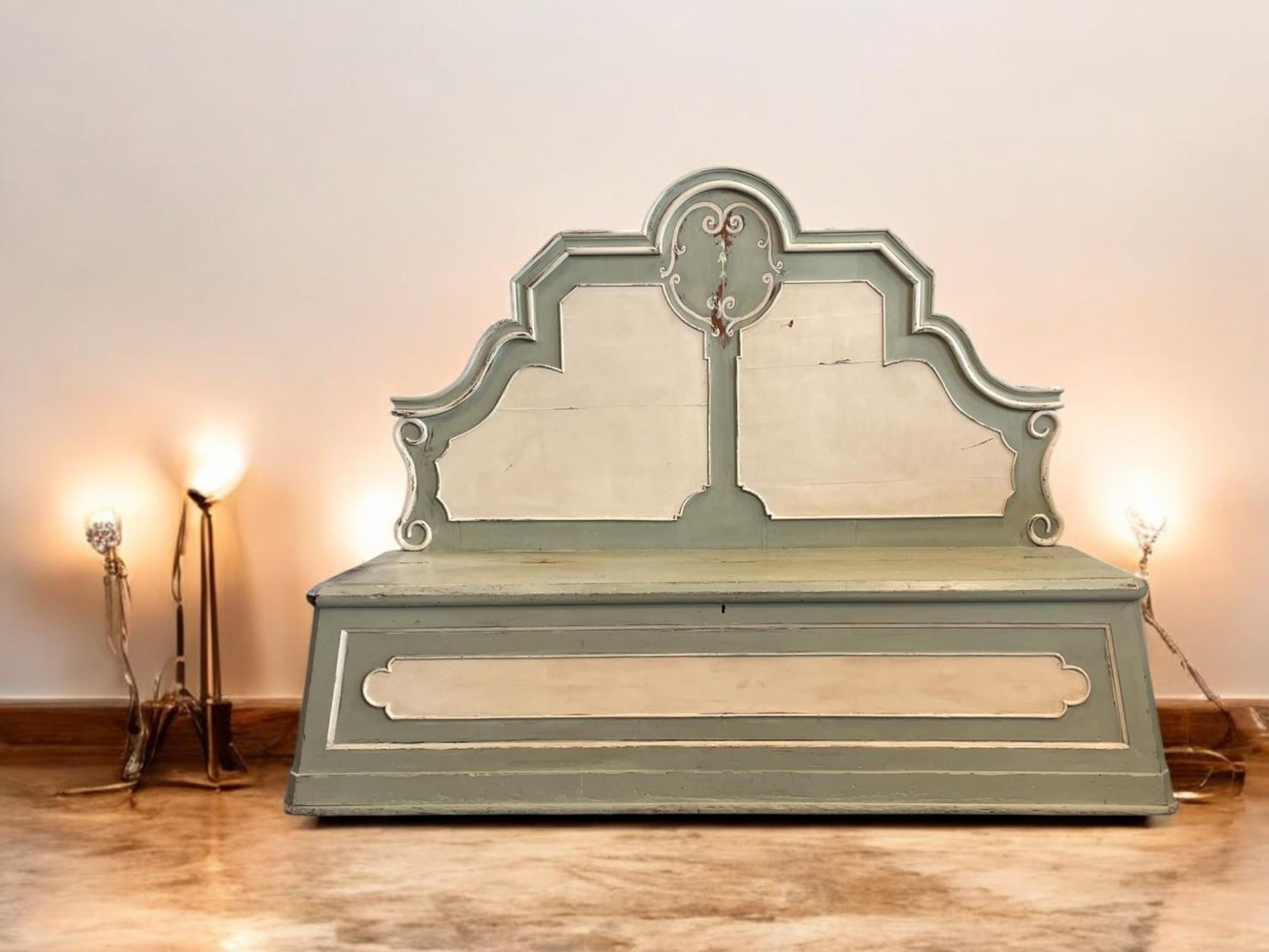 Banc d'entrée italien peint - 19ème siècle en vente 10