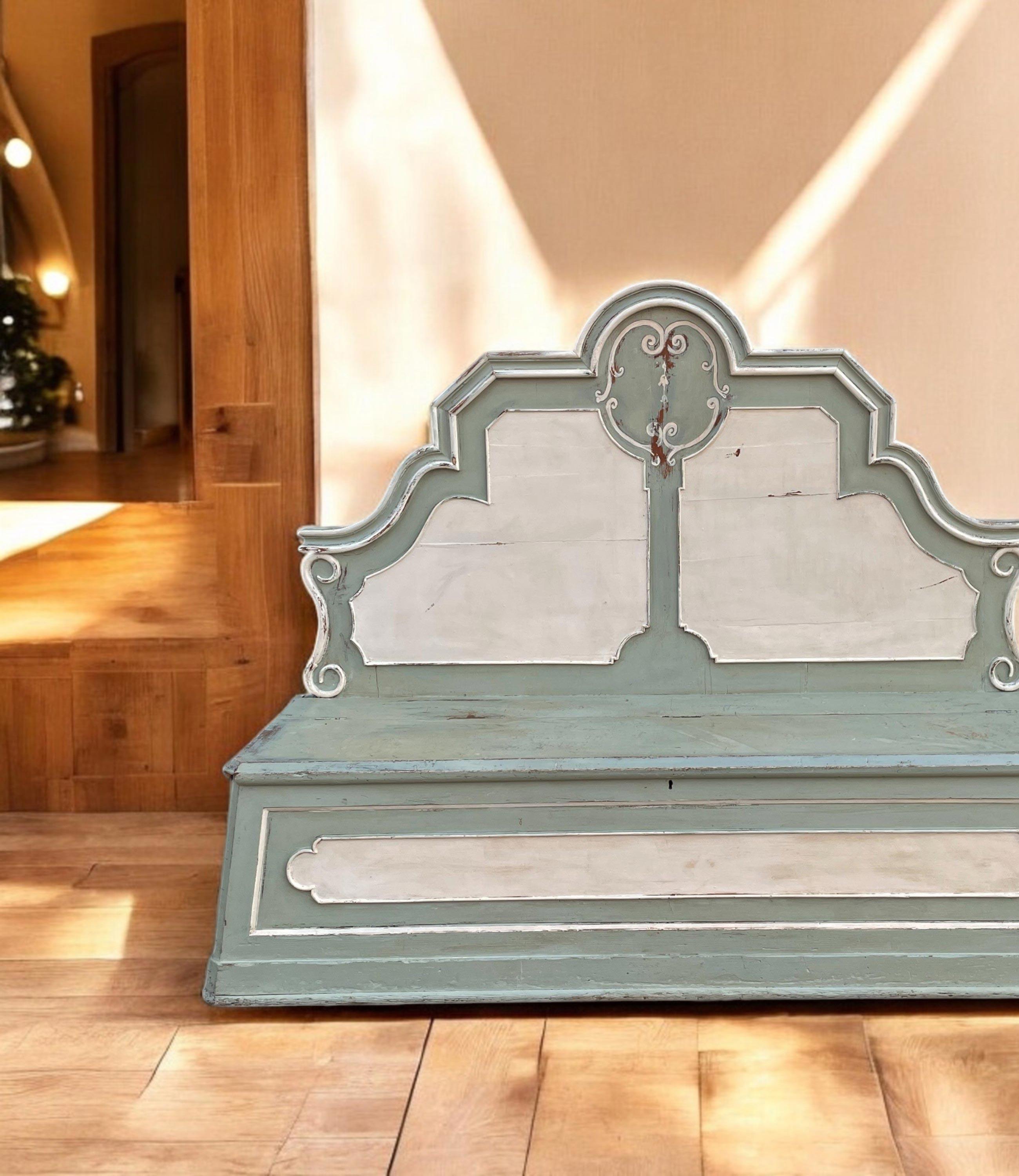 Banc d'entrée italien peint - 19ème siècle Bon état - En vente à Vo', Veneto