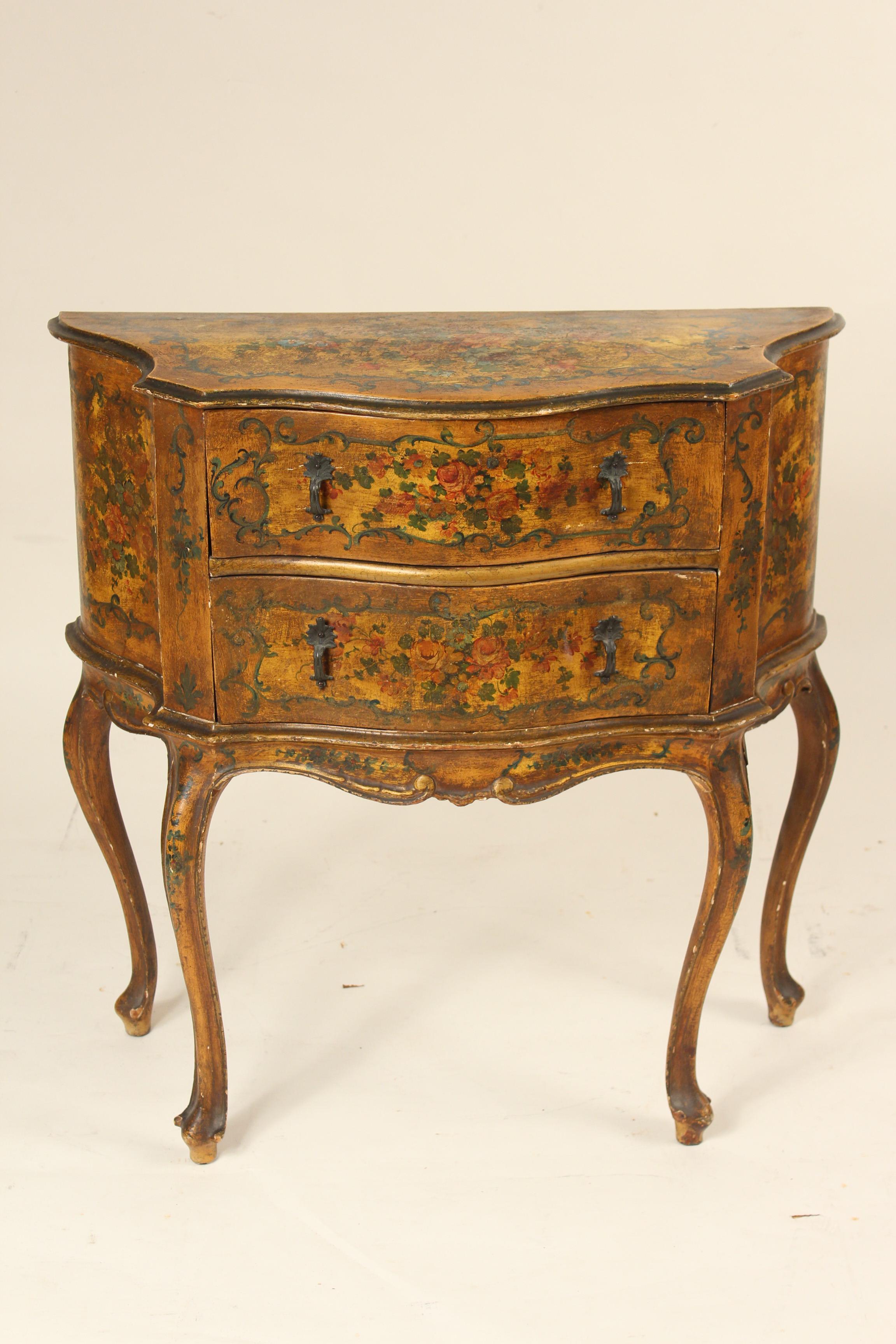 Italian painted Louis XV style serpentine shaped chest of drawers, circa 1910.