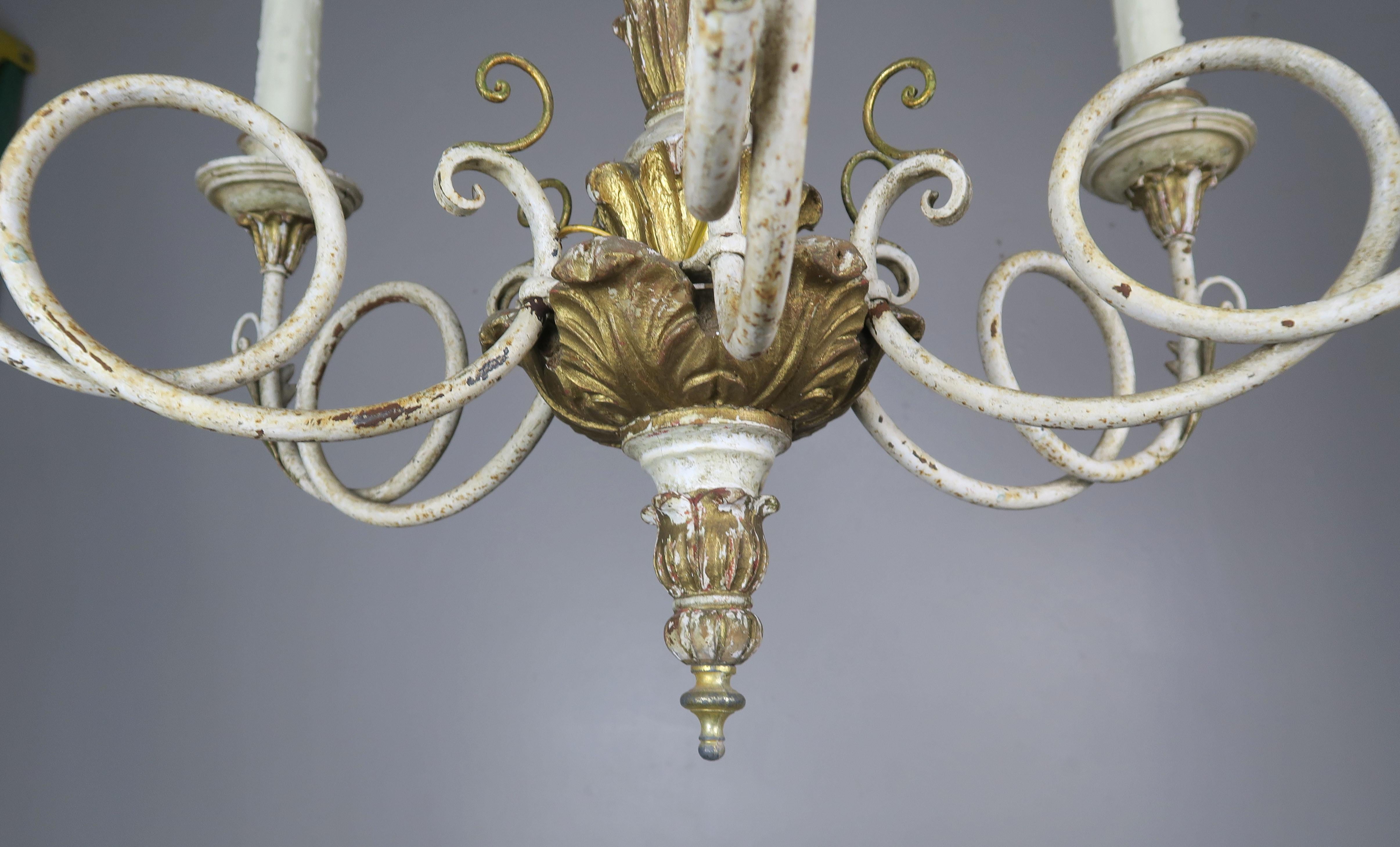 Italian Painted and Parcel-Gilt Neoclassical Style Chandelier 3