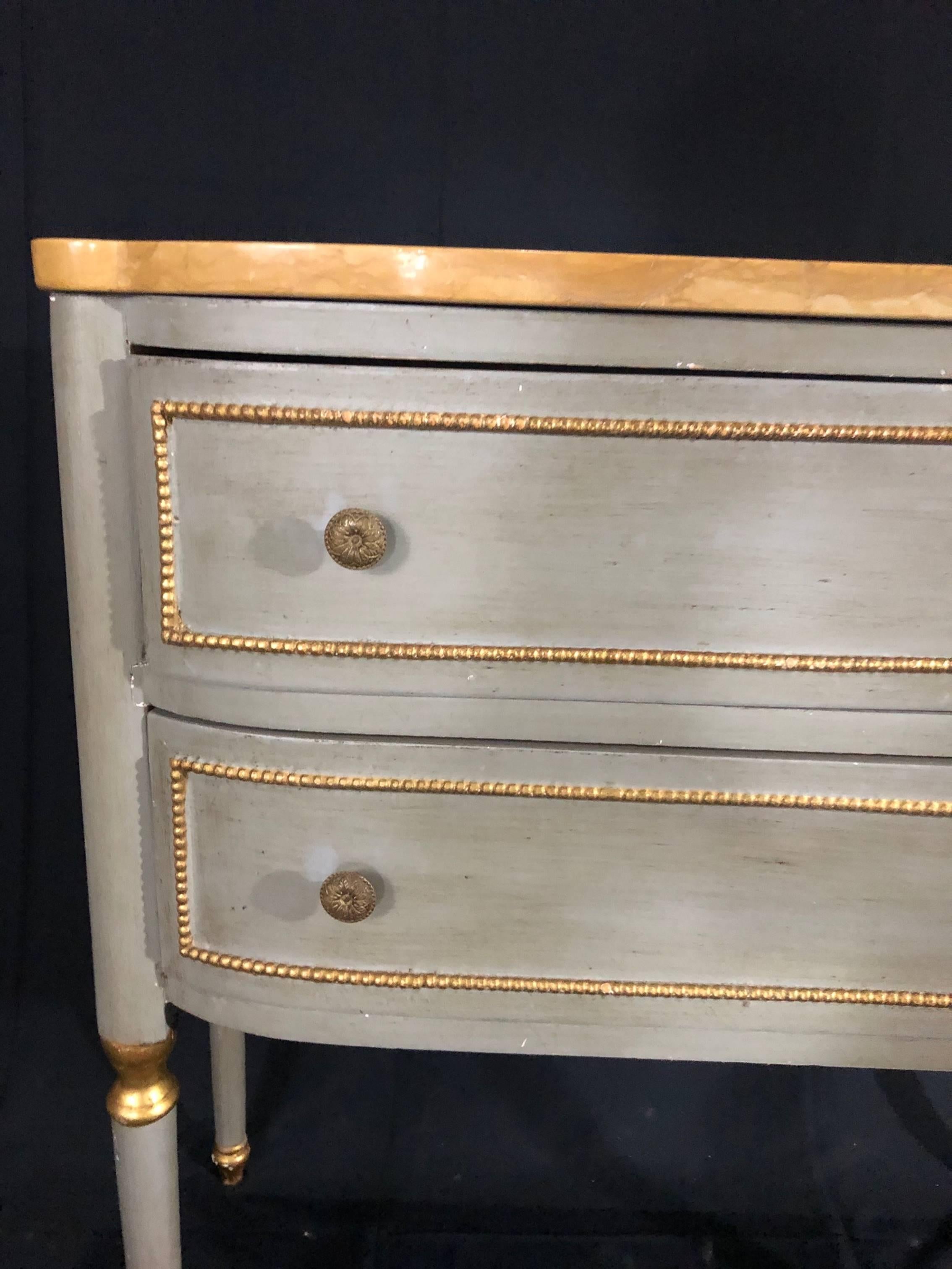 Italian Painted Two-Drawer Gustavian Style Commode Chest of Drawers In Good Condition In Hopewell, NJ