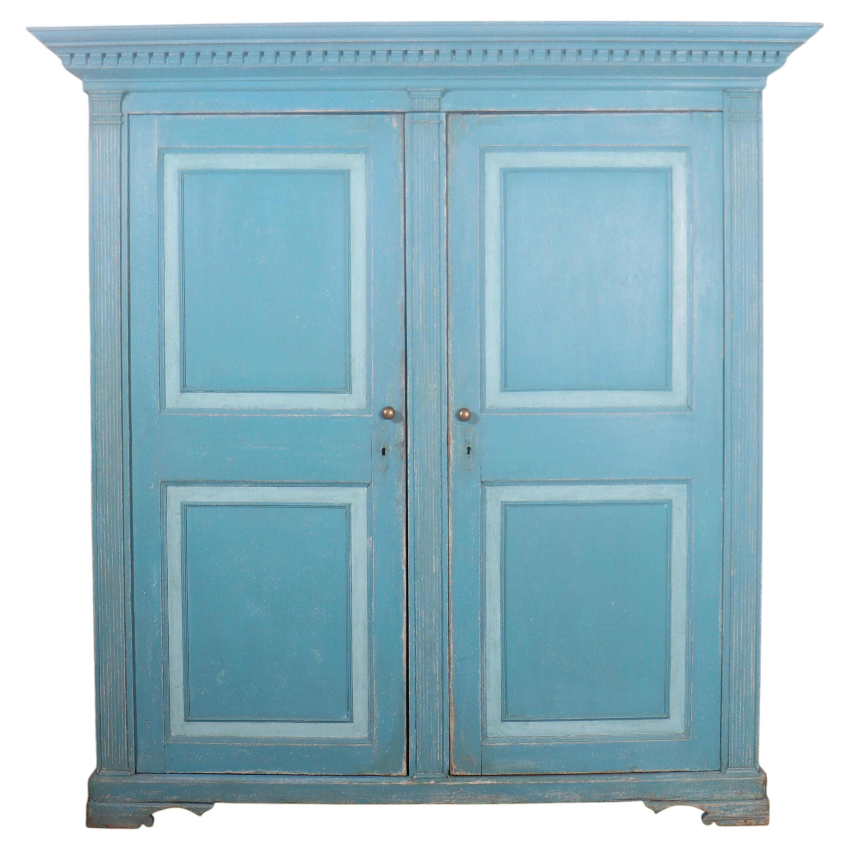 Armoire peinte à l'italienne